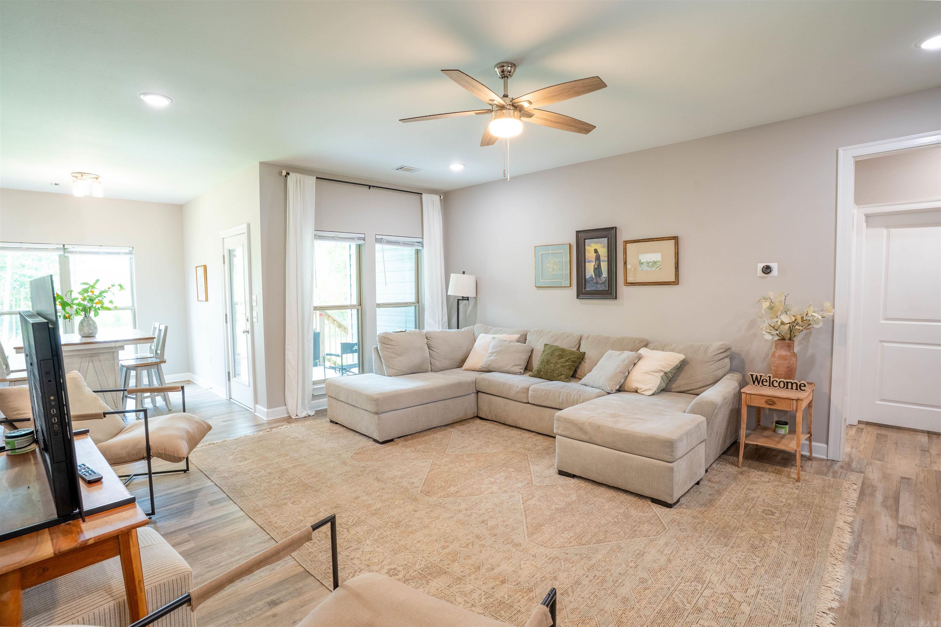 CANTEN COVE - Residential