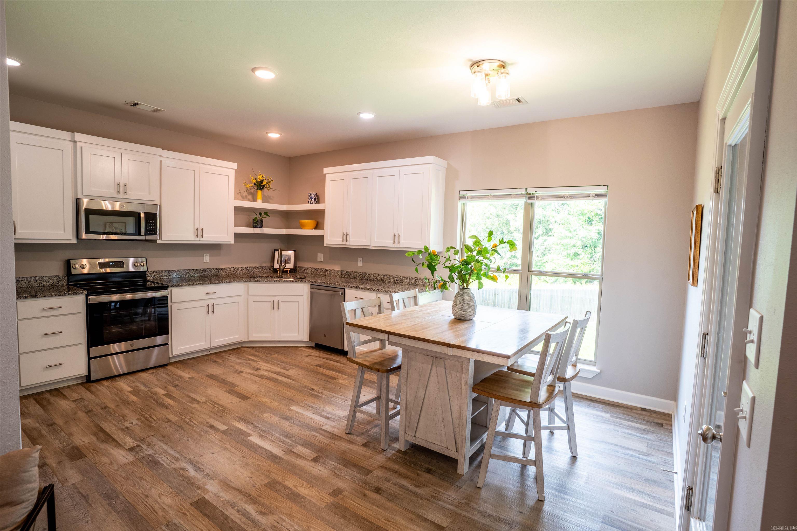 CANTEN COVE - Residential