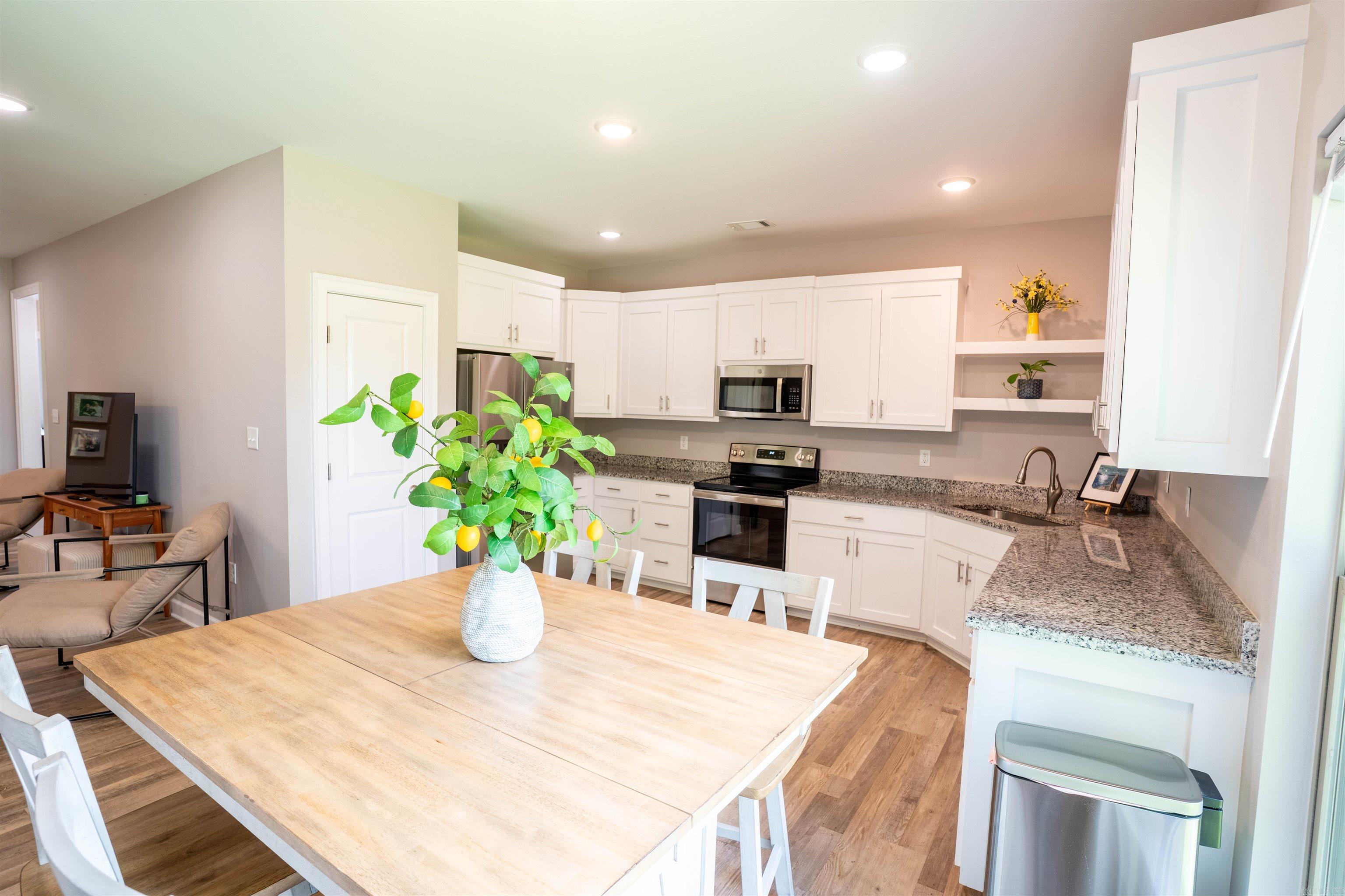 CANTEN COVE - Residential