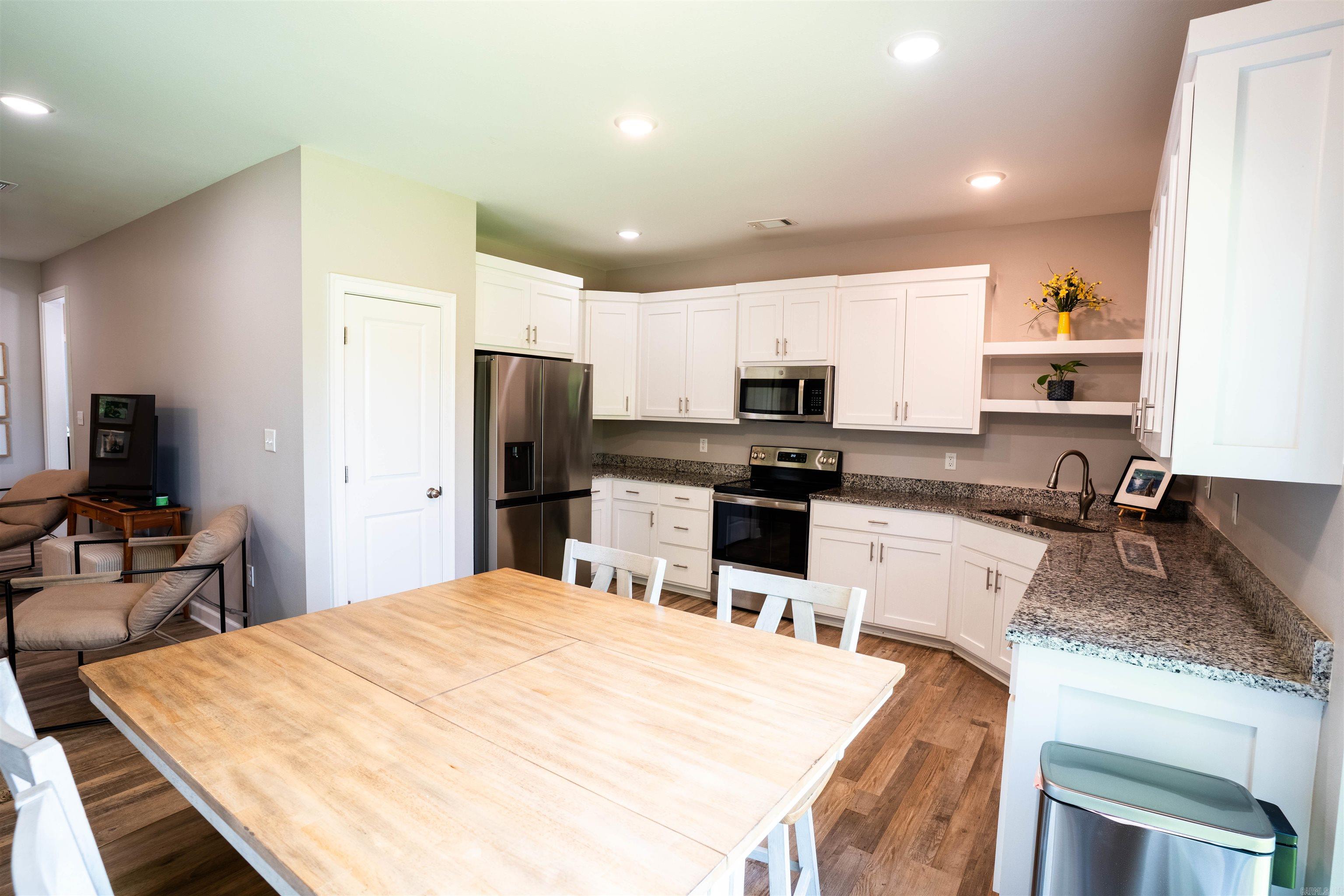 CANTEN COVE - Residential