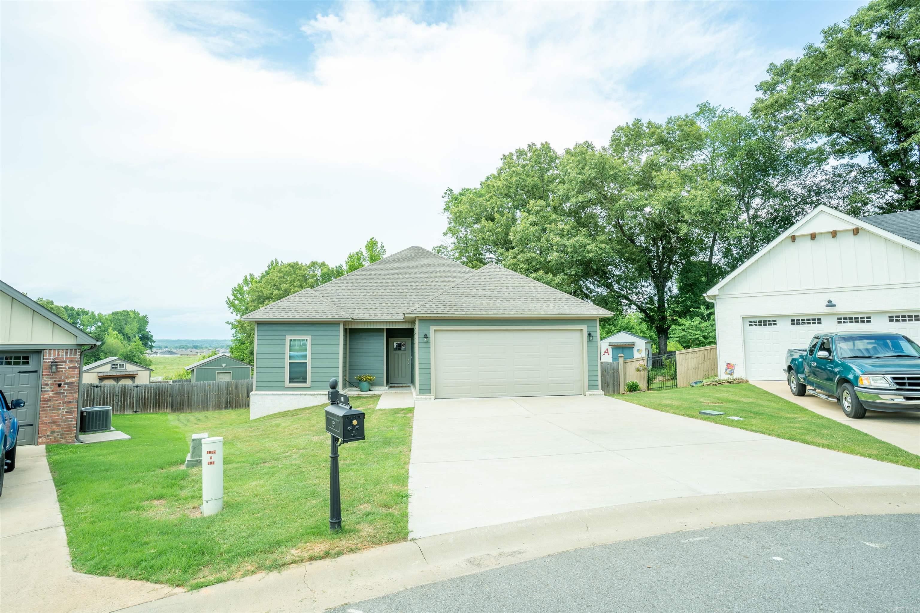 CANTEN COVE - Residential