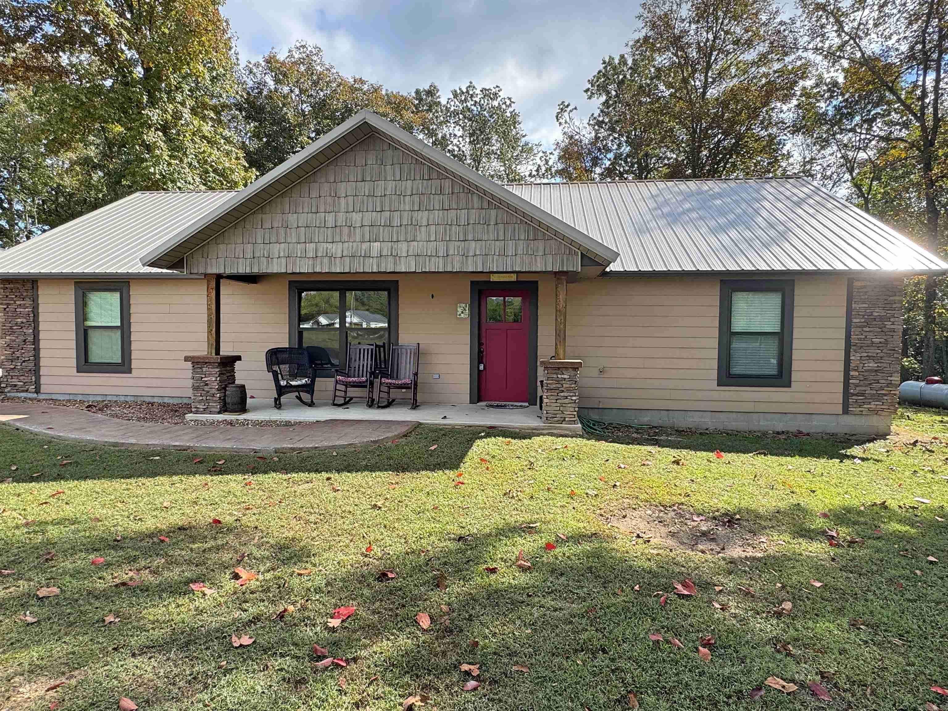 LANCASTER-TUBBS CREEK - Residential