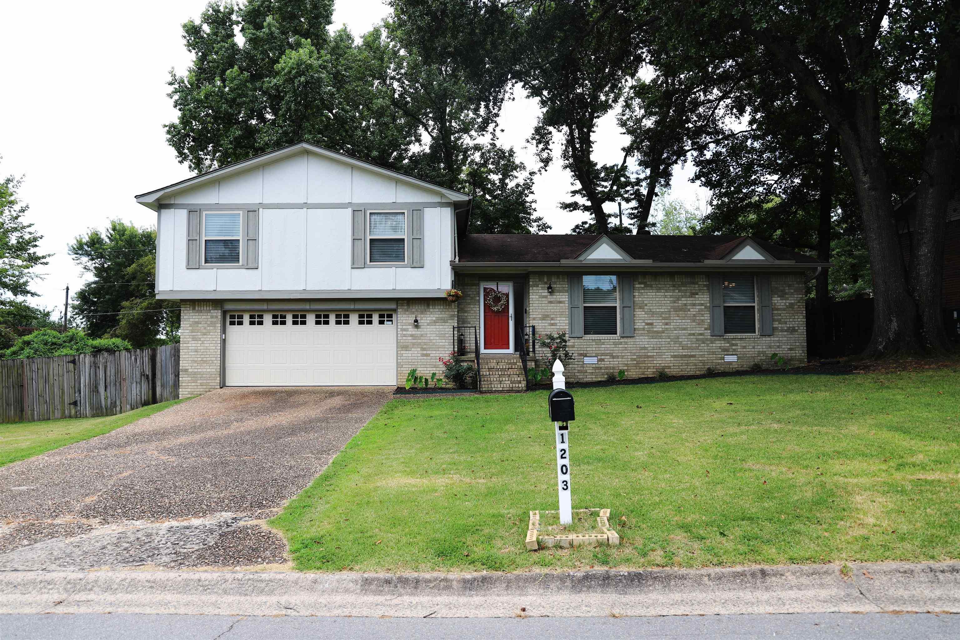 SHERWOOD ACRES - Residential