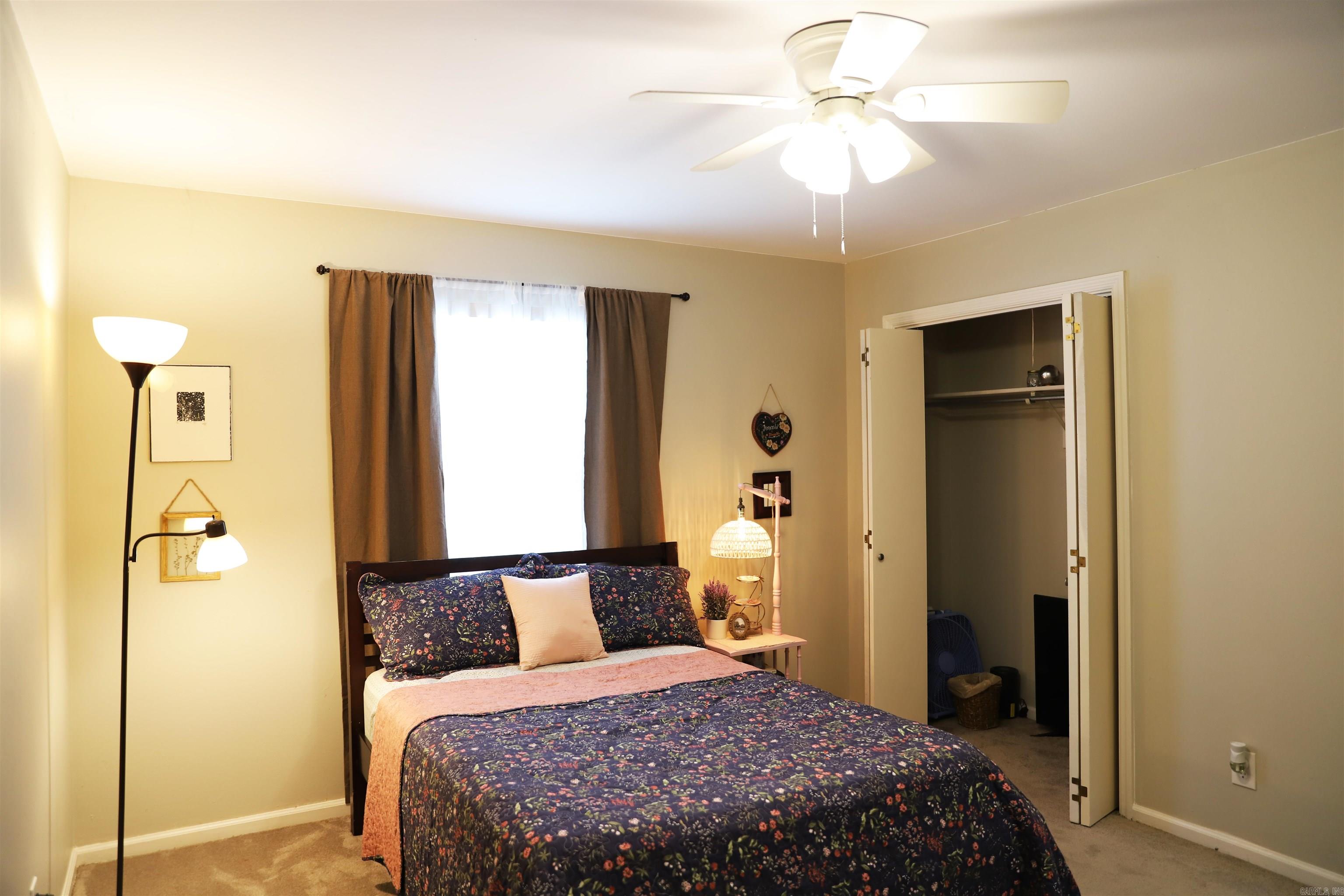 SHERWOOD ACRES - Residential