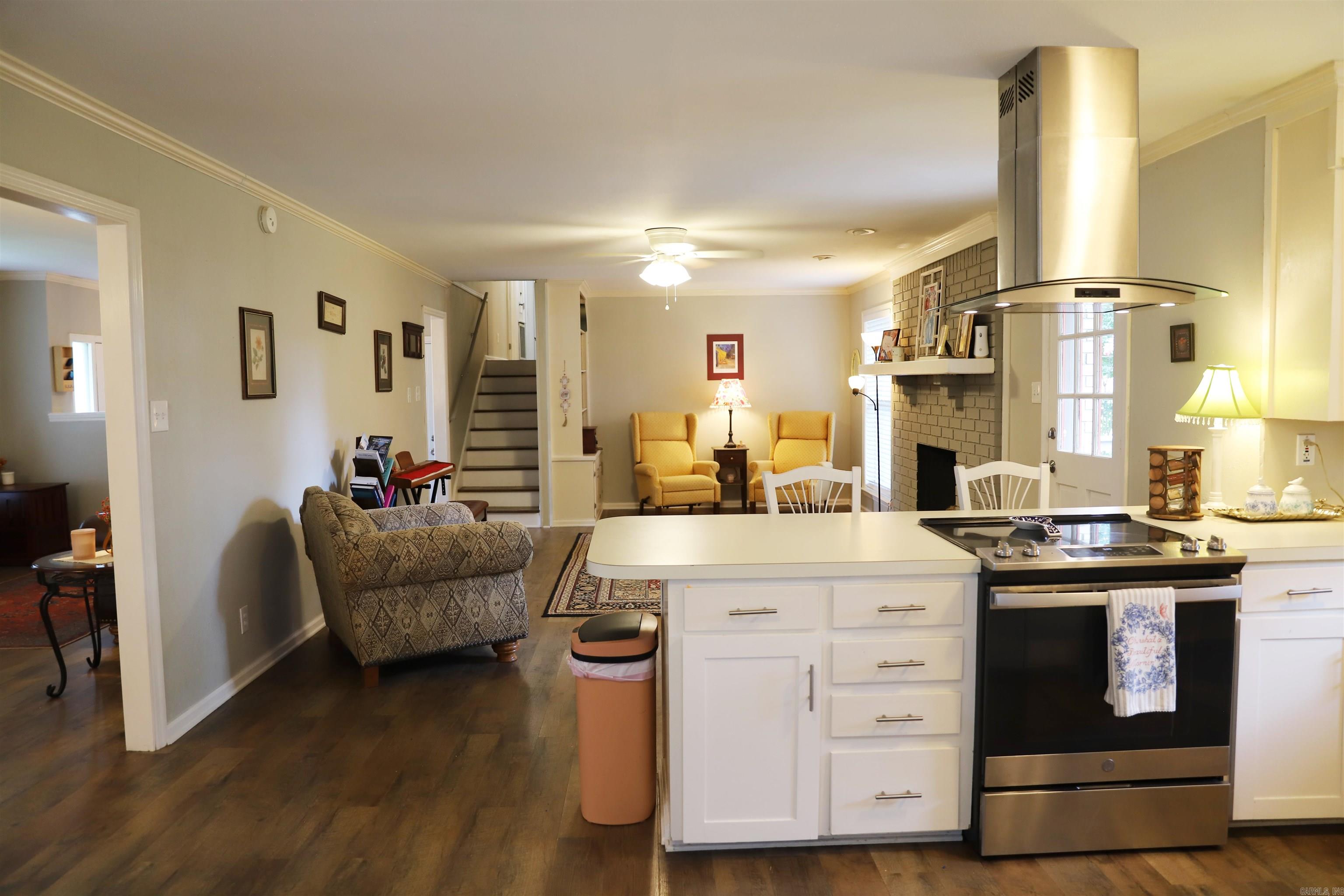 SHERWOOD ACRES - Residential