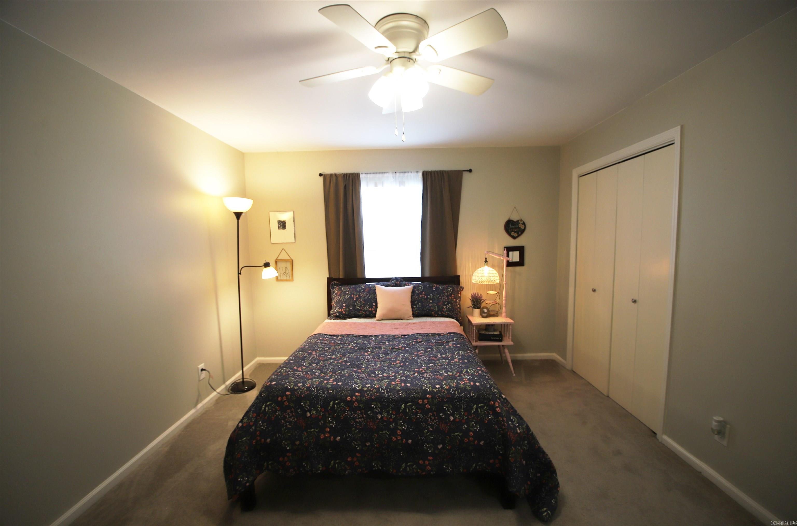 SHERWOOD ACRES - Residential