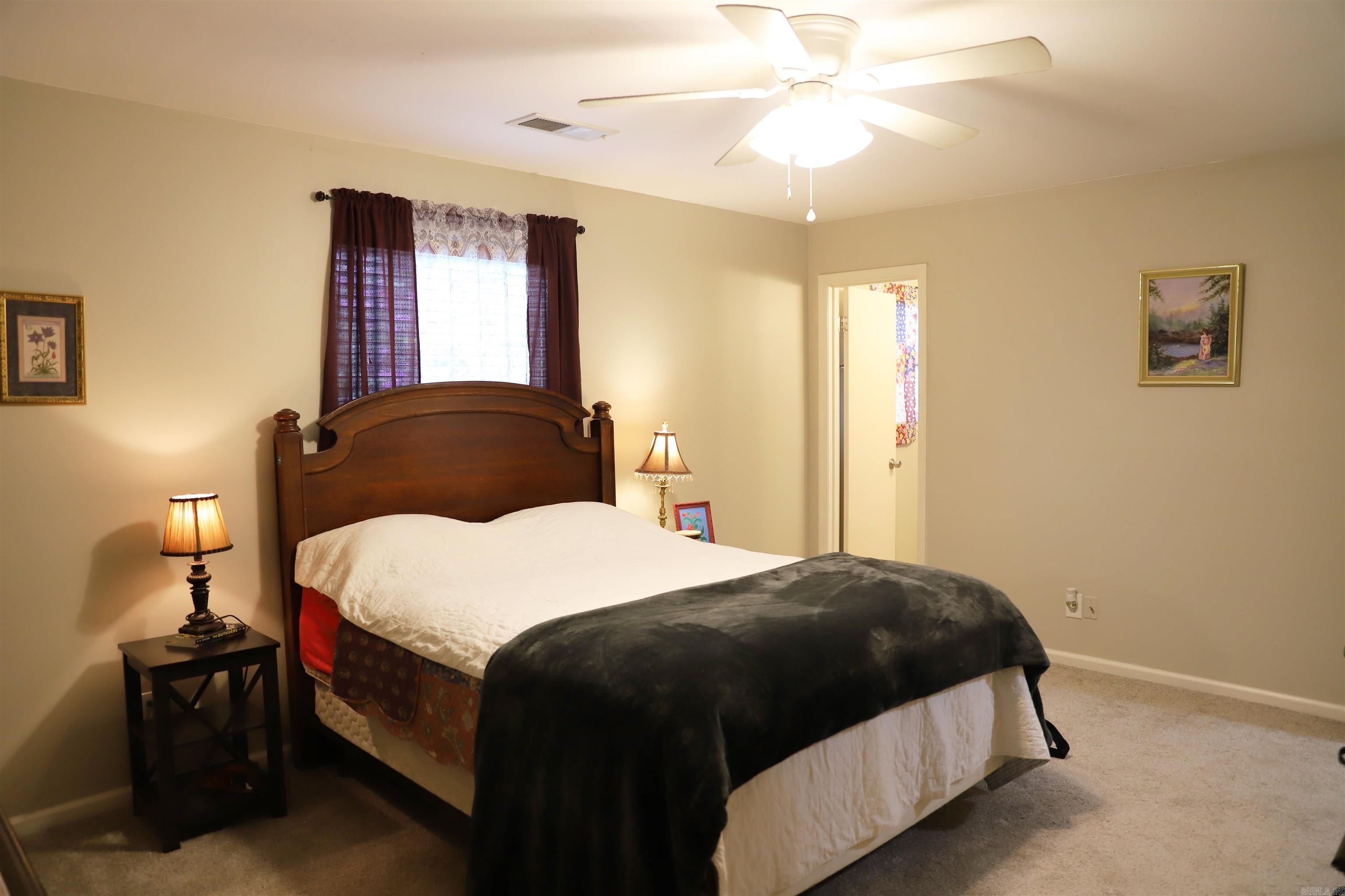 SHERWOOD ACRES - Residential