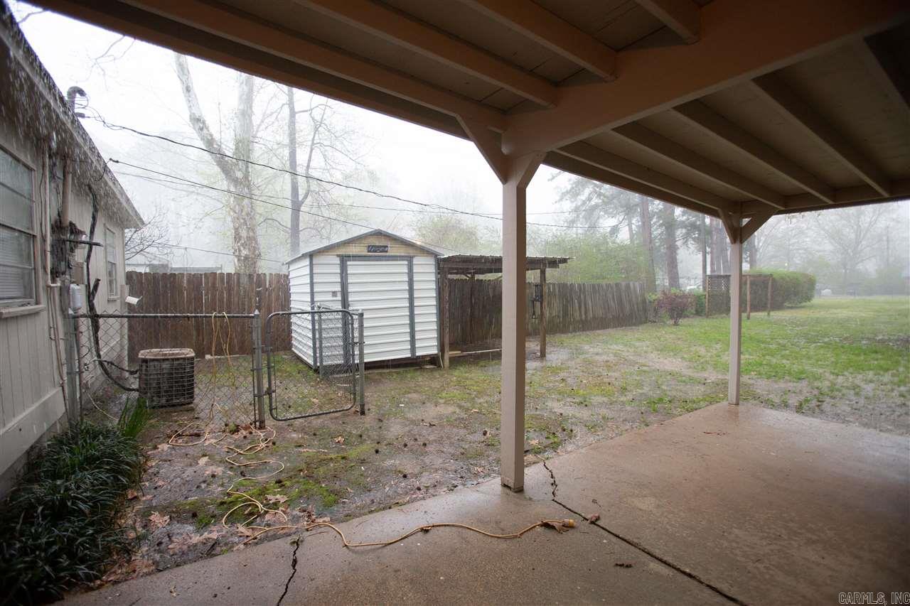 Beautiful 3bd/1ba home in Southwest Little Rock . Newly Renovated !   Move in ready !