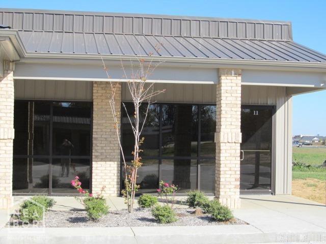 Three Sisters Business Park - Commercial Lease