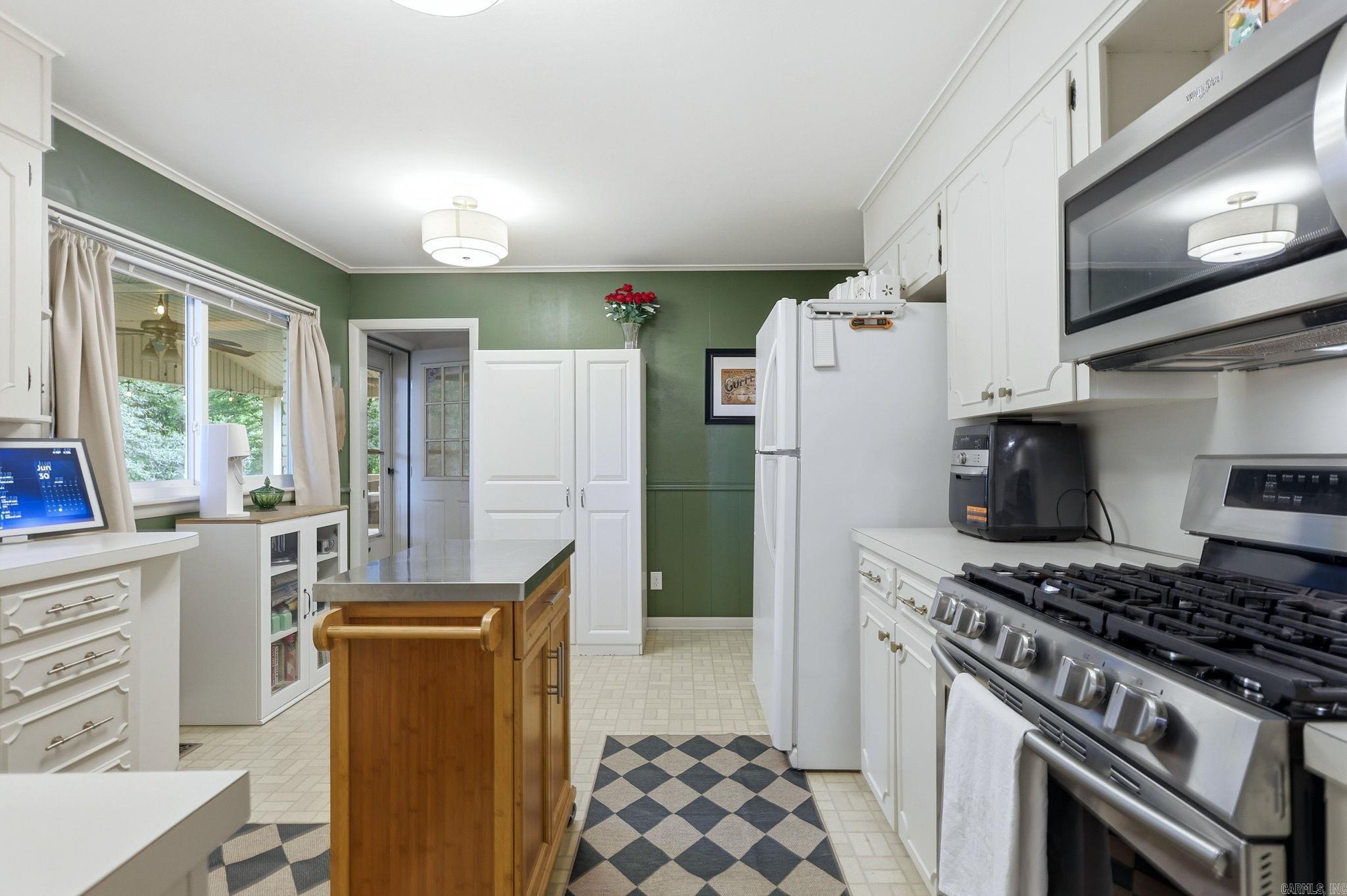 SHANNON HILLS EAST - Residential