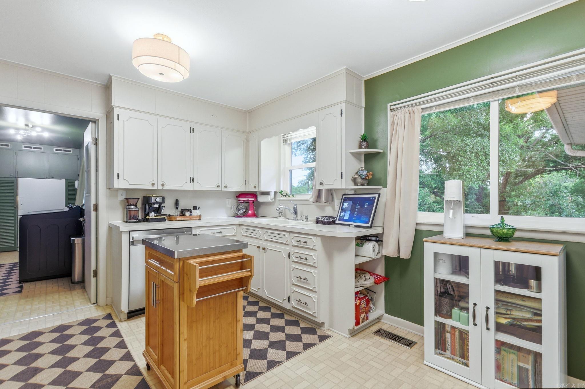 SHANNON HILLS EAST - Residential