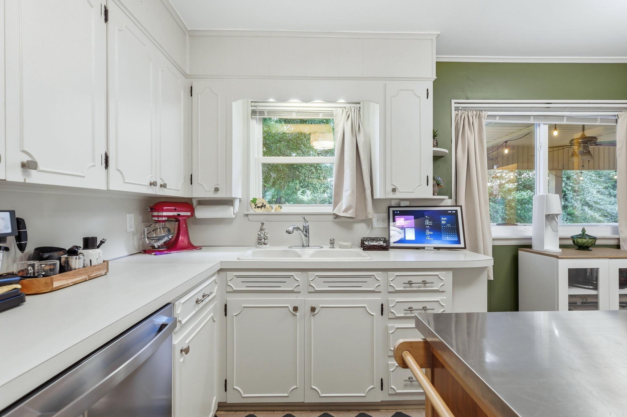 SHANNON HILLS EAST - Residential