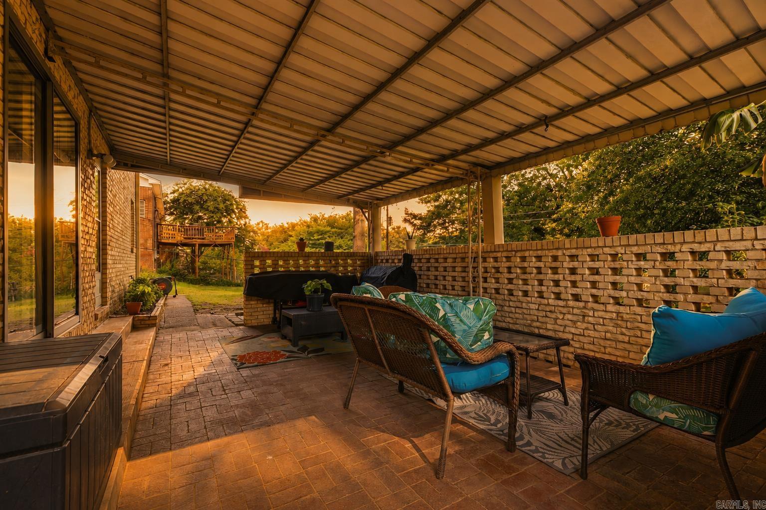 SHANNON HILLS EAST - Residential