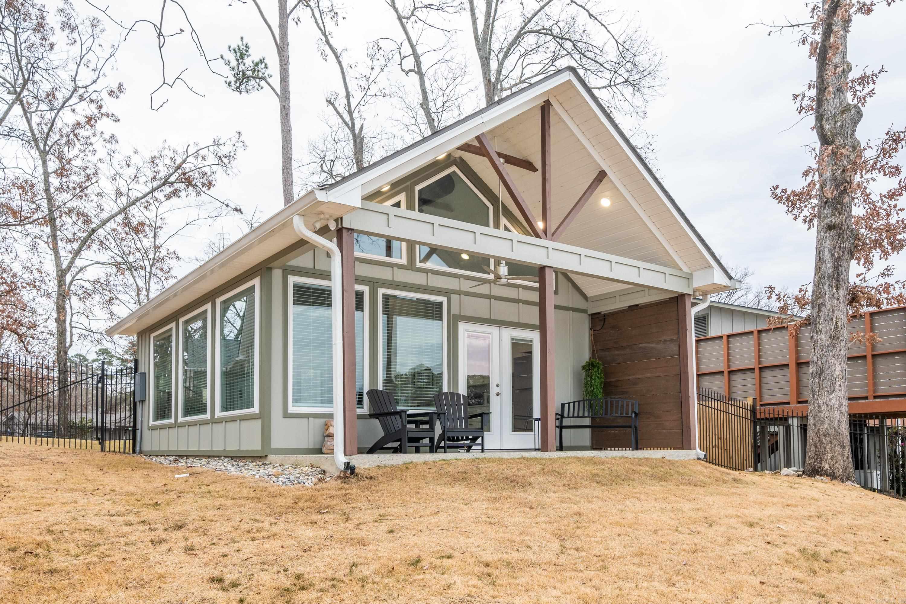 Lake View - Residential