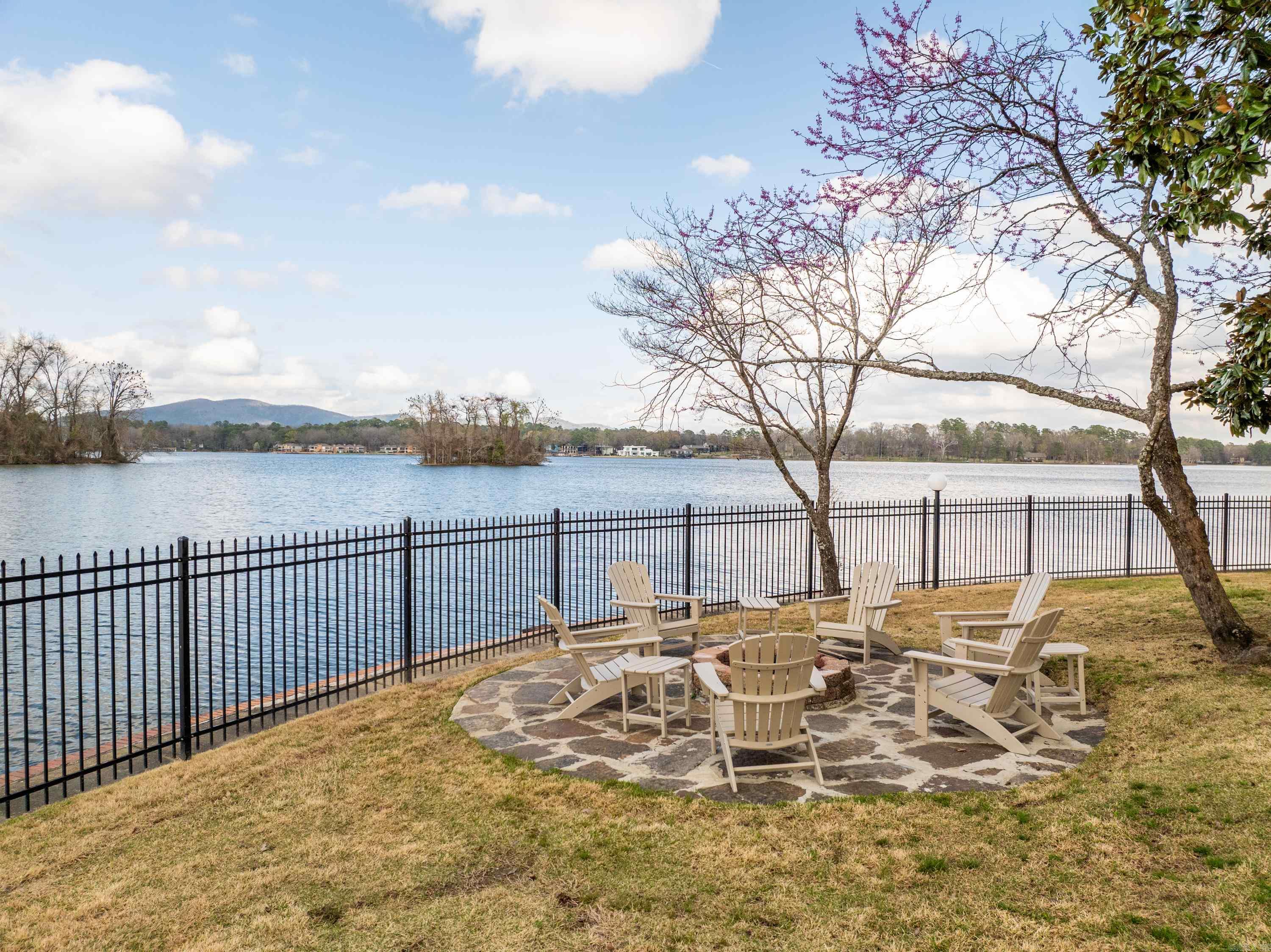 Lake View - Residential