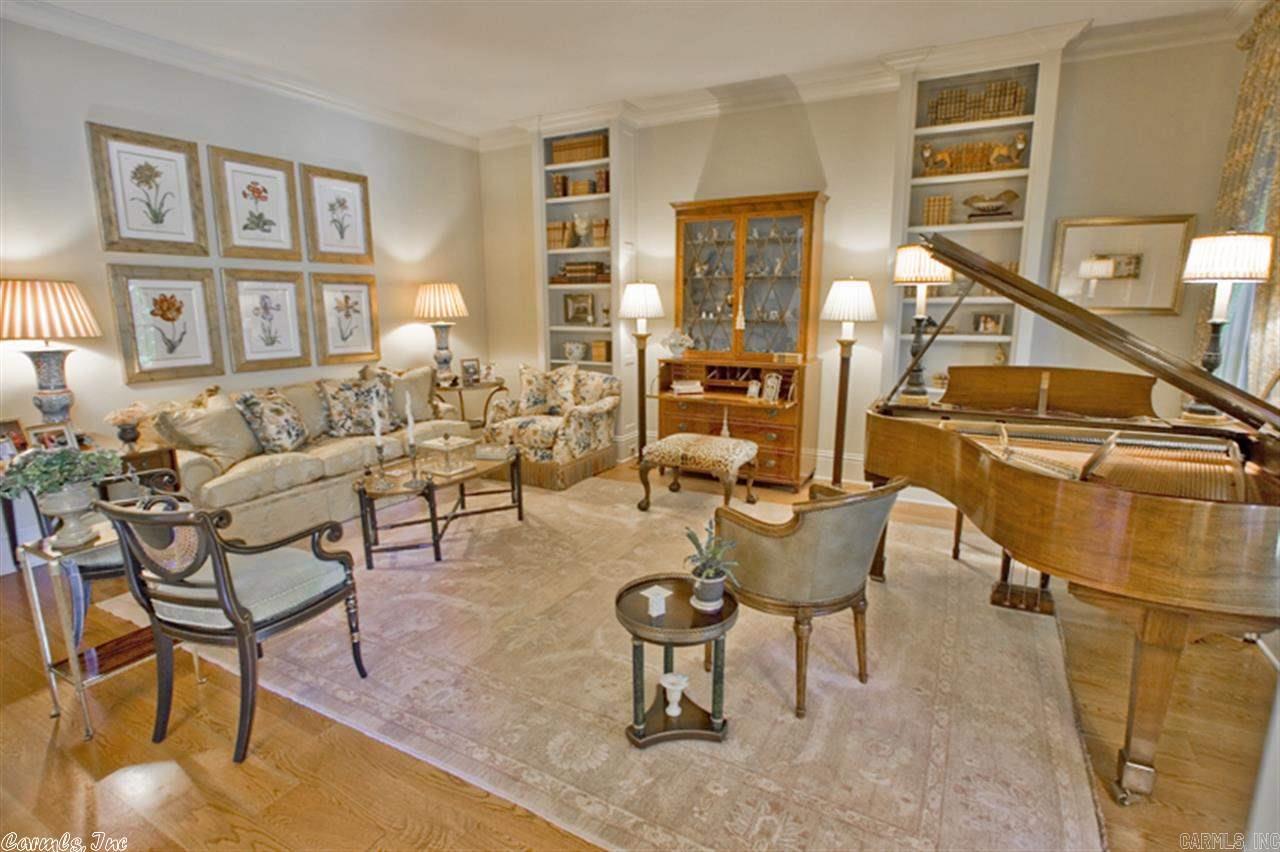 COUNTRY CLUB OF ARK THE - Residential
