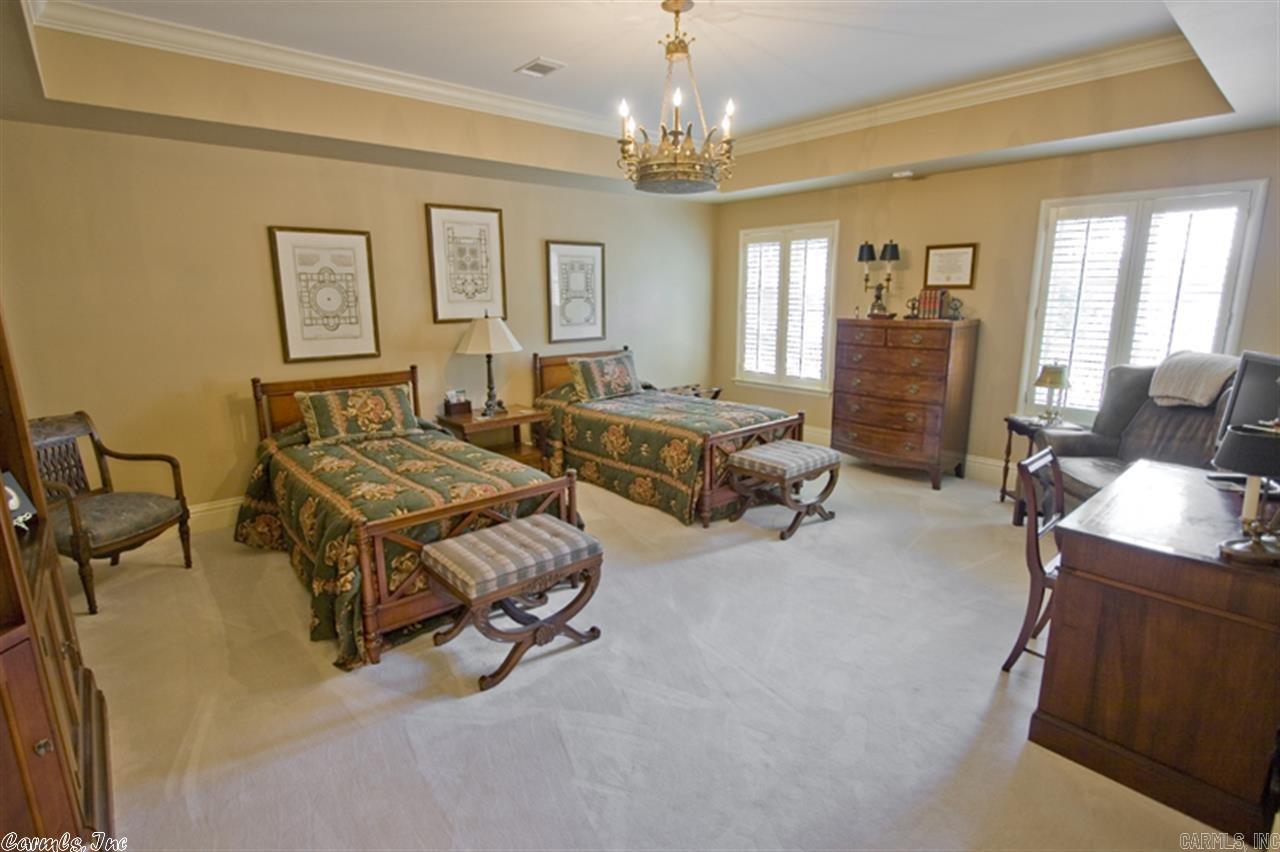 COUNTRY CLUB OF ARK THE - Residential