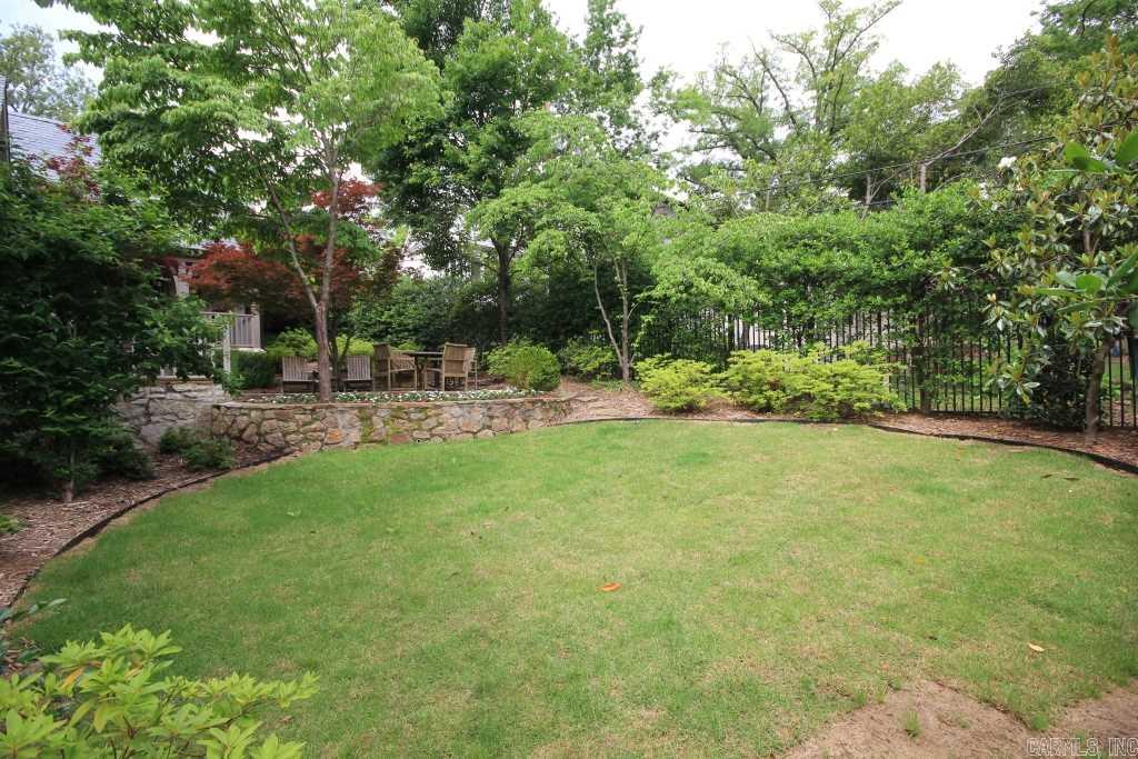 COUNTRY CLUB OF ARK THE - Residential