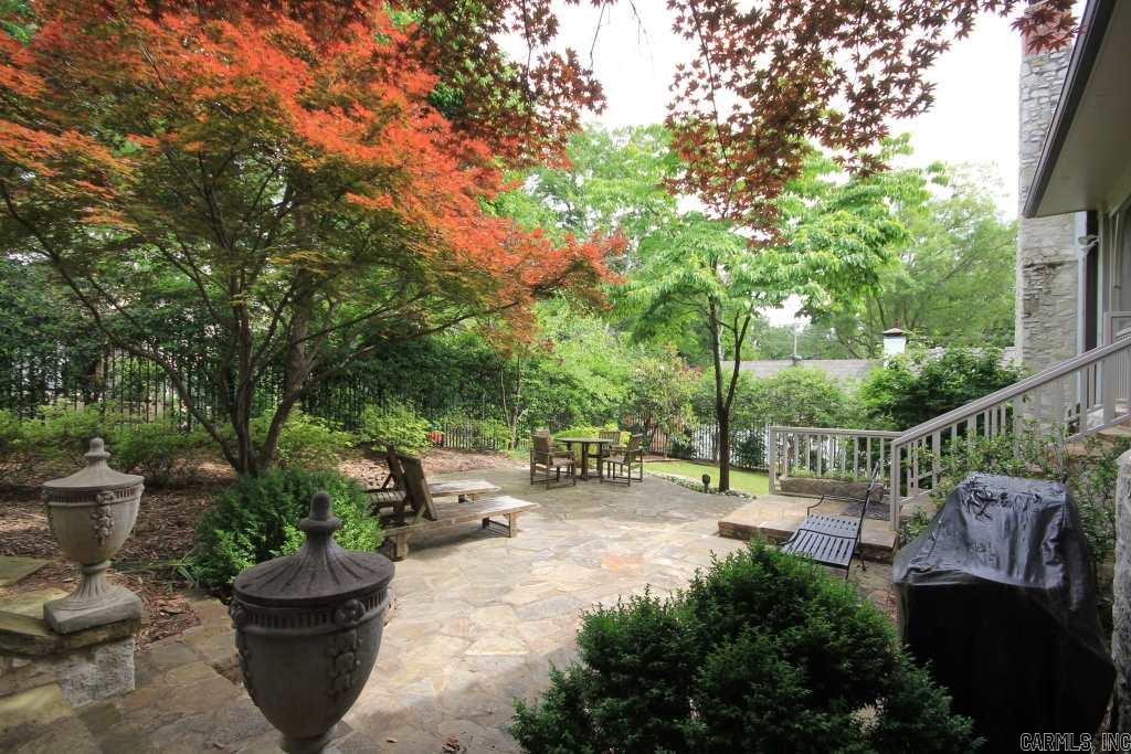 COUNTRY CLUB OF ARK THE - Residential