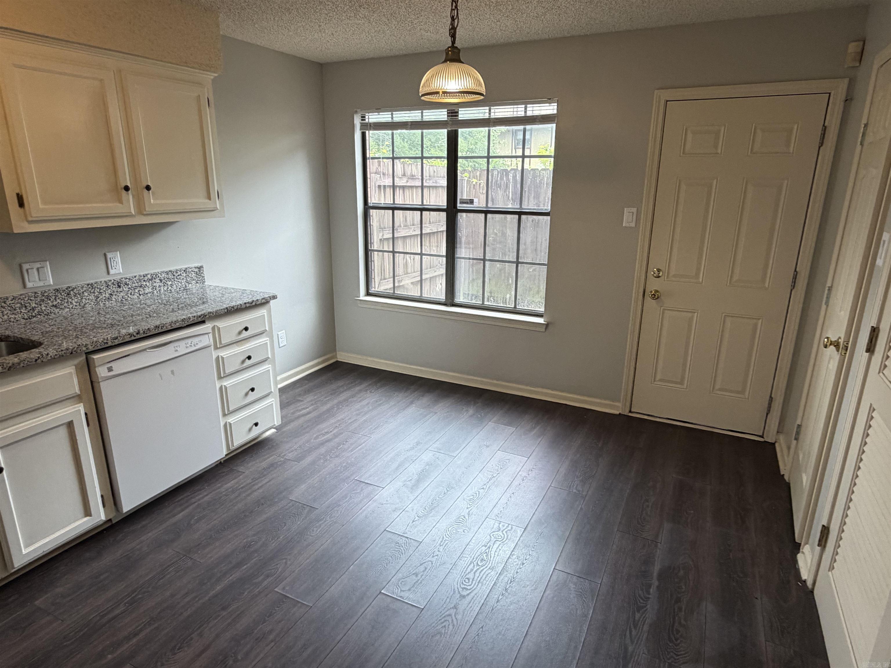 Reservoir Townhouse - Residential Lease
