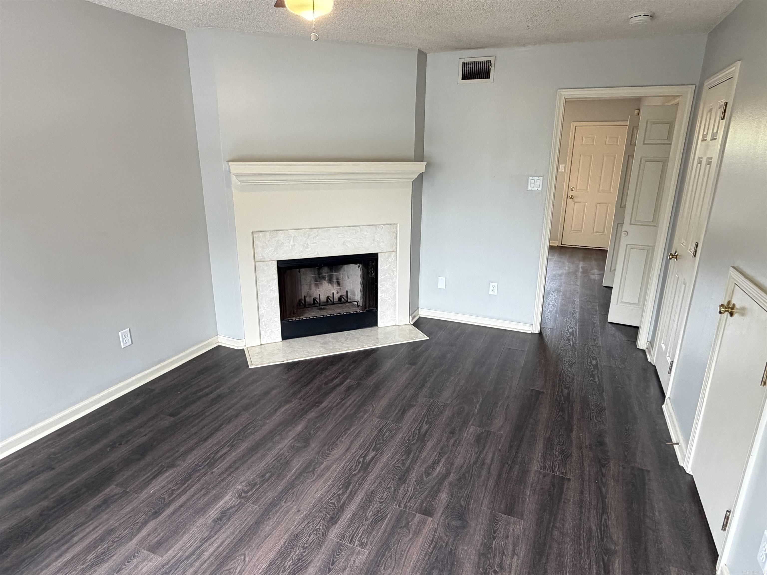 Reservoir Townhouse - Residential Lease