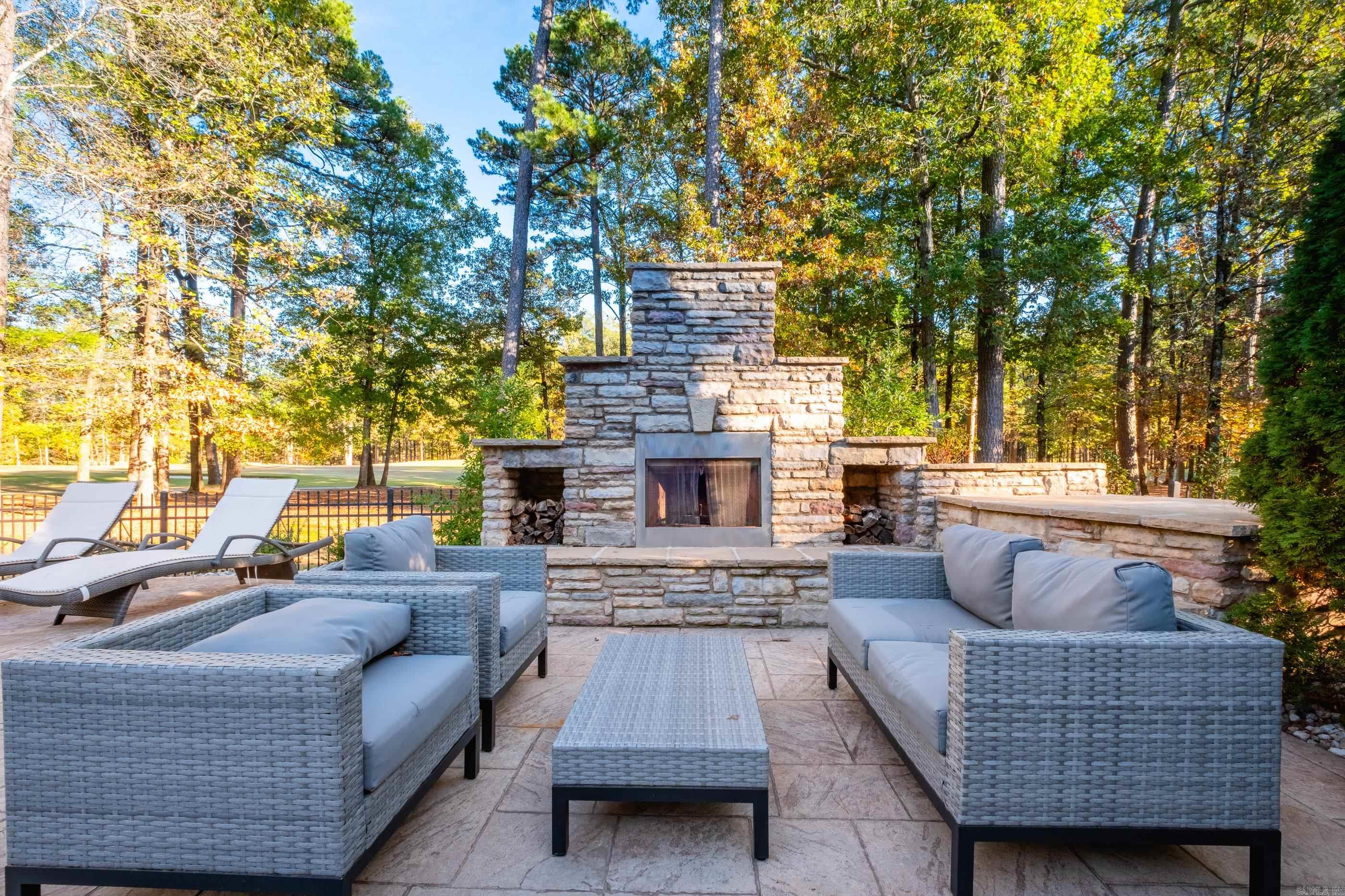CHENAL VALLEY SOLOGNE CIRCLE - Residential