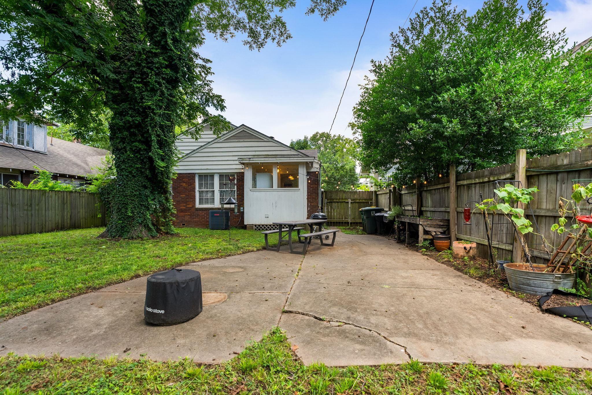 Weldon E Wrights - Residential