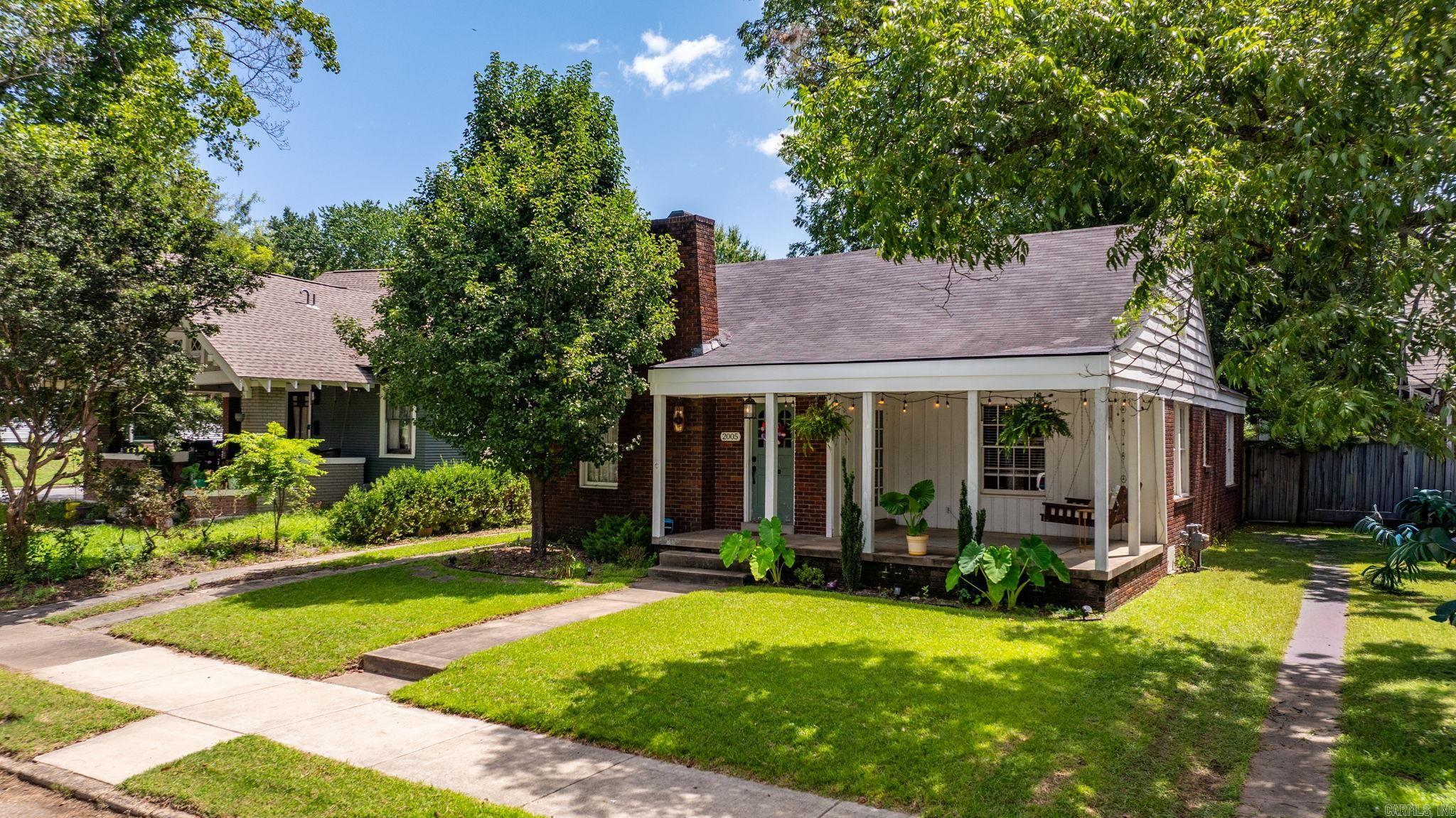 Weldon E Wrights - Residential