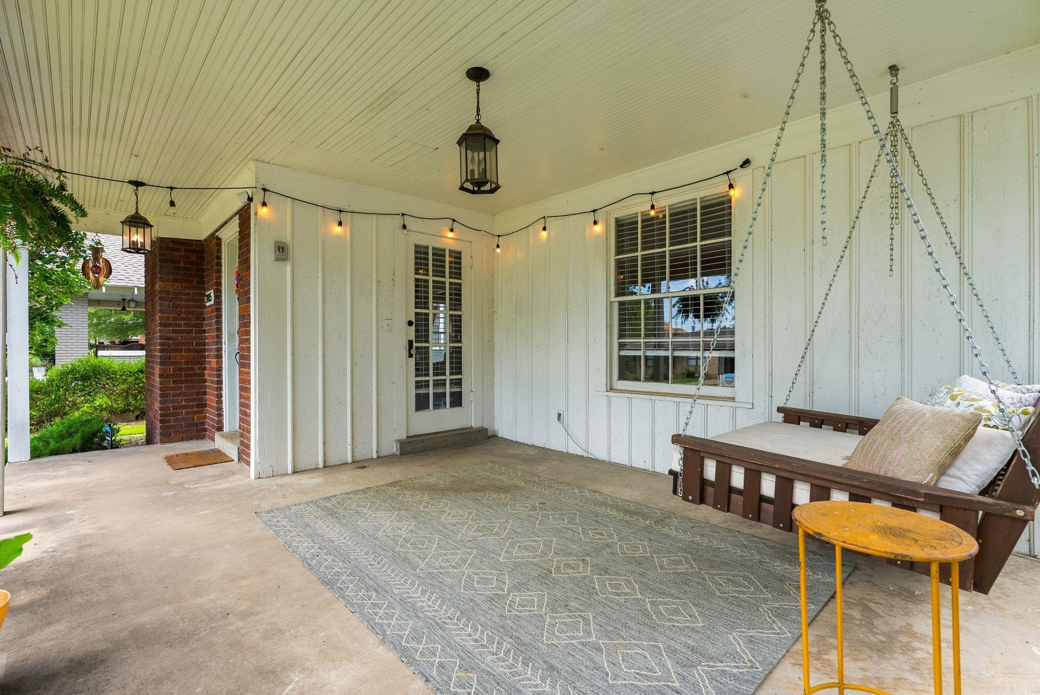 Weldon E Wrights - Residential