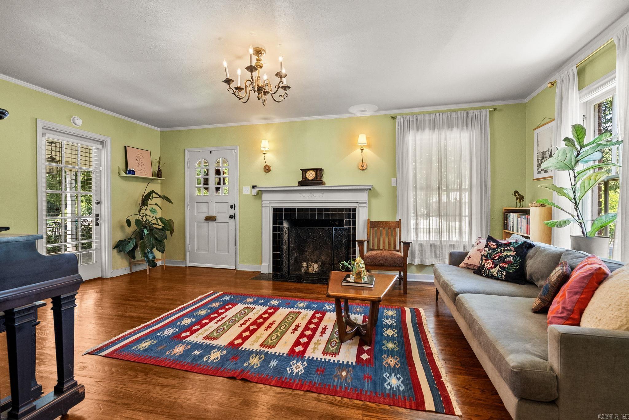 Weldon E Wrights - Residential
