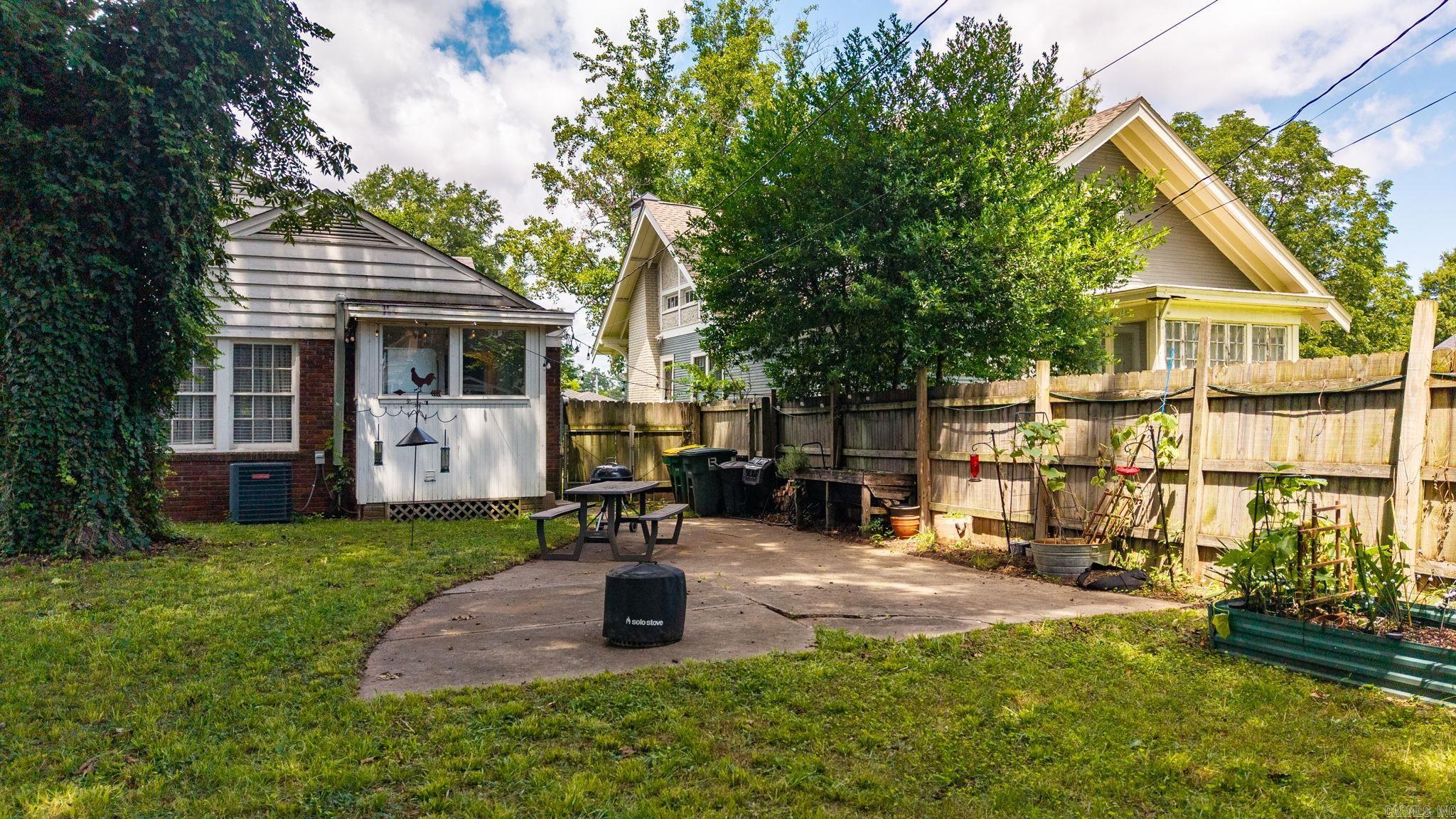 Weldon E Wrights - Residential