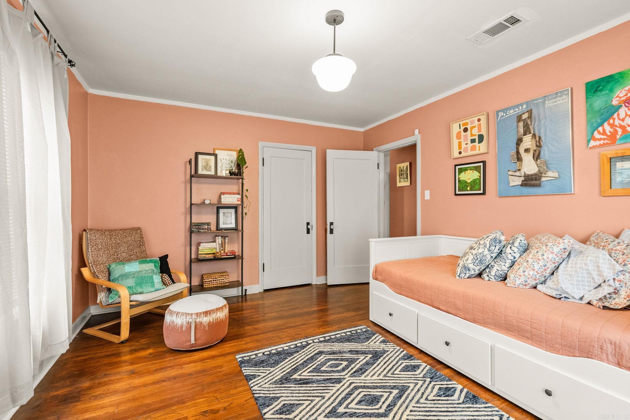 Weldon E Wrights - Residential