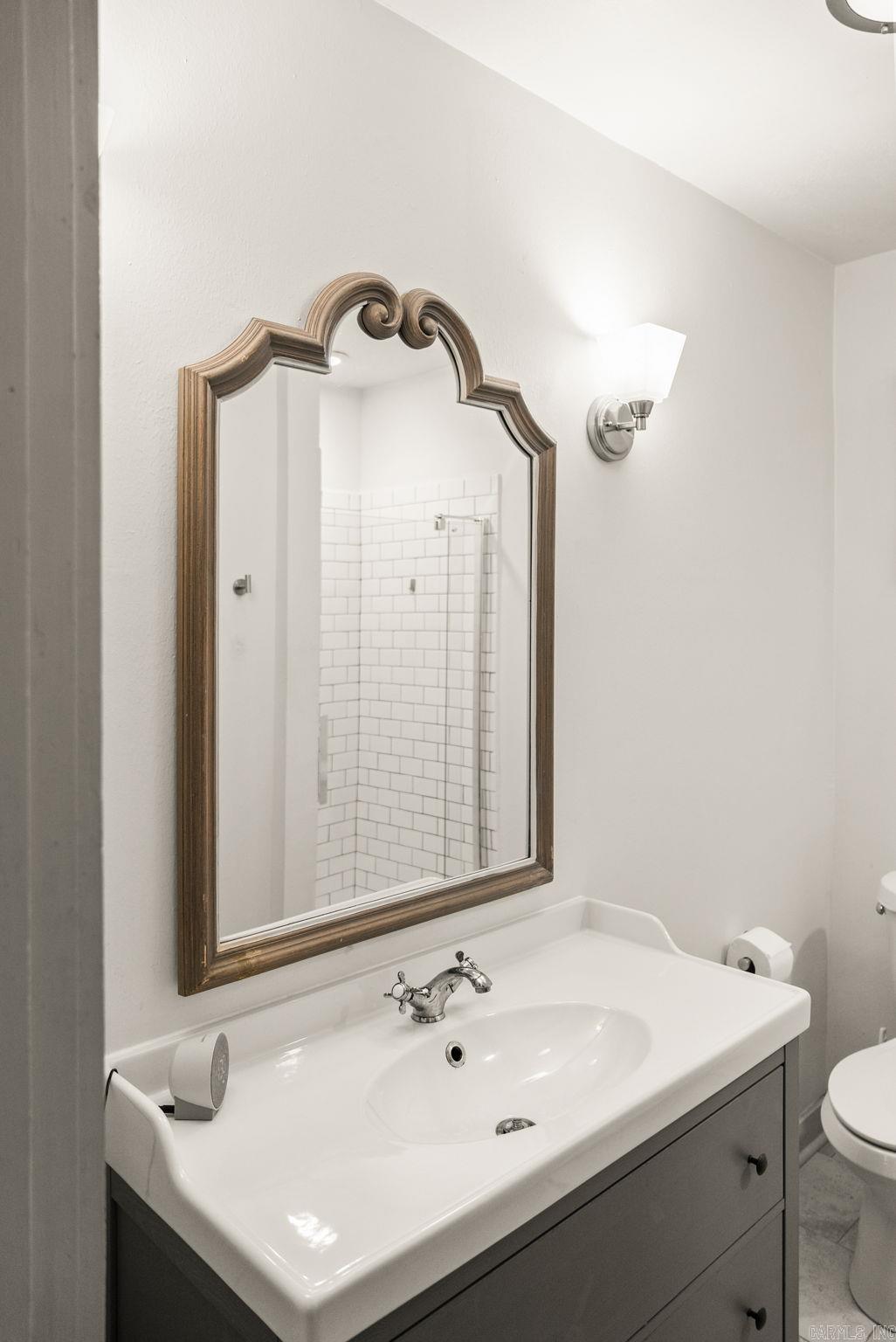 Weldon E Wrights - Residential