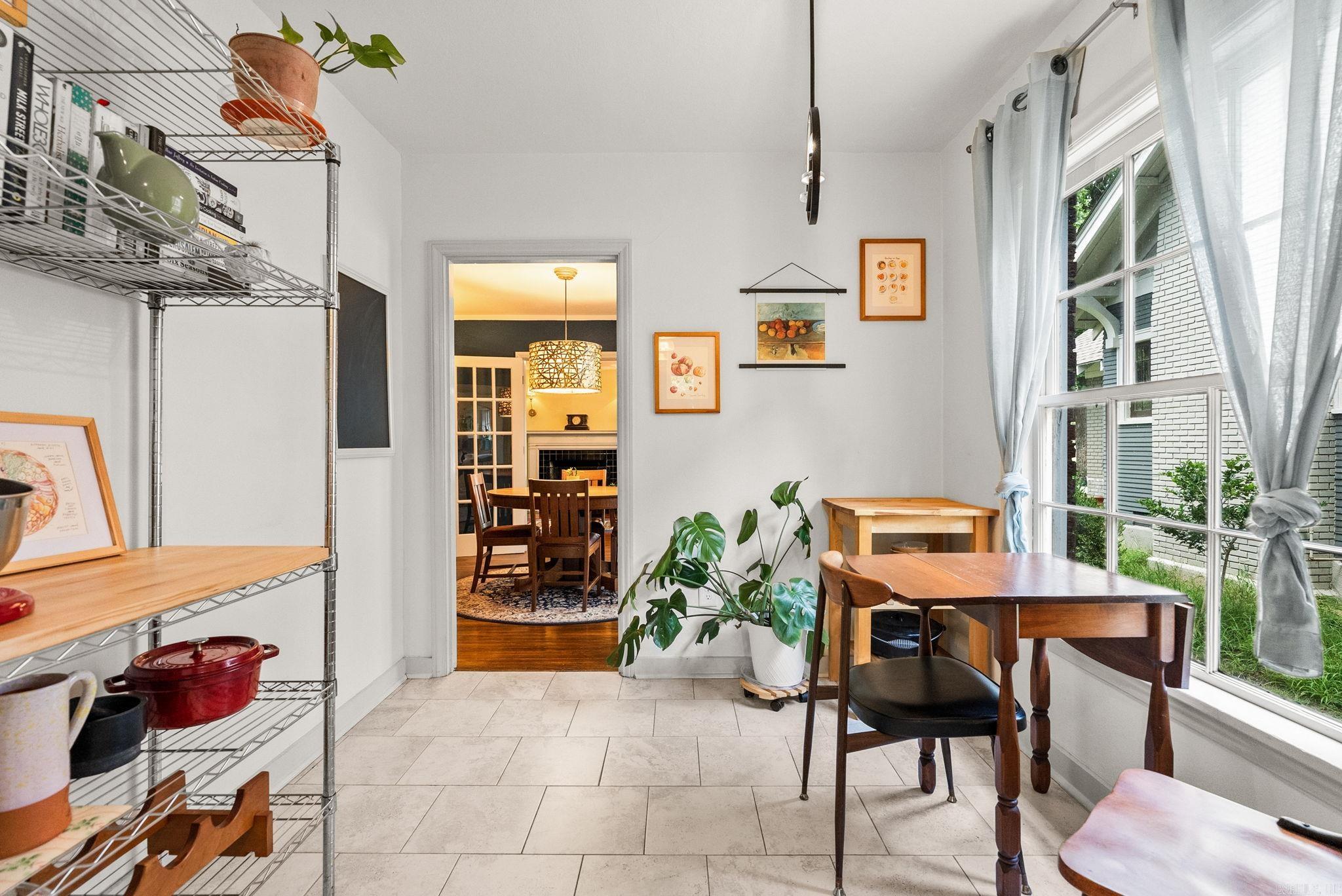 Weldon E Wrights - Residential