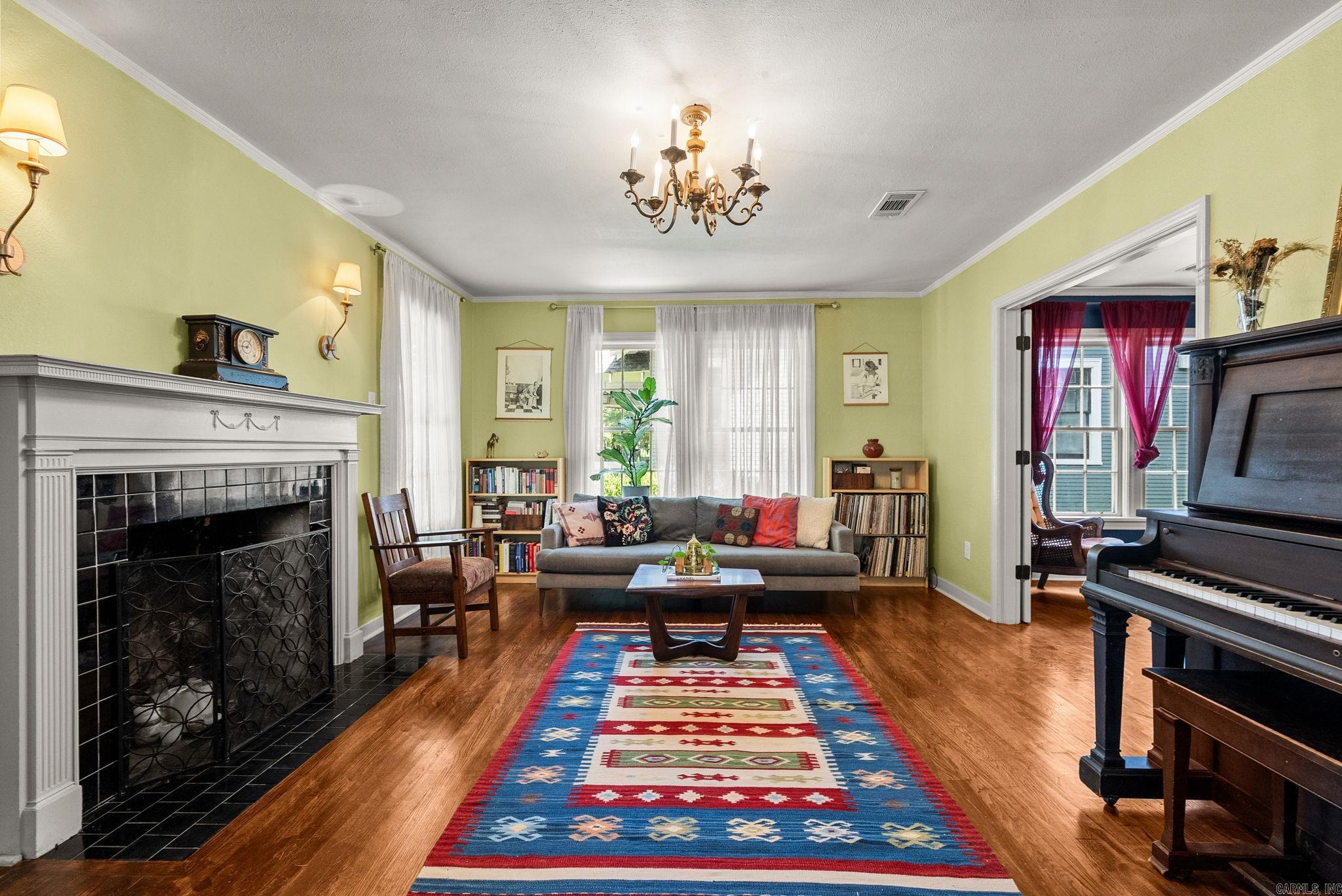 Weldon E Wrights - Residential