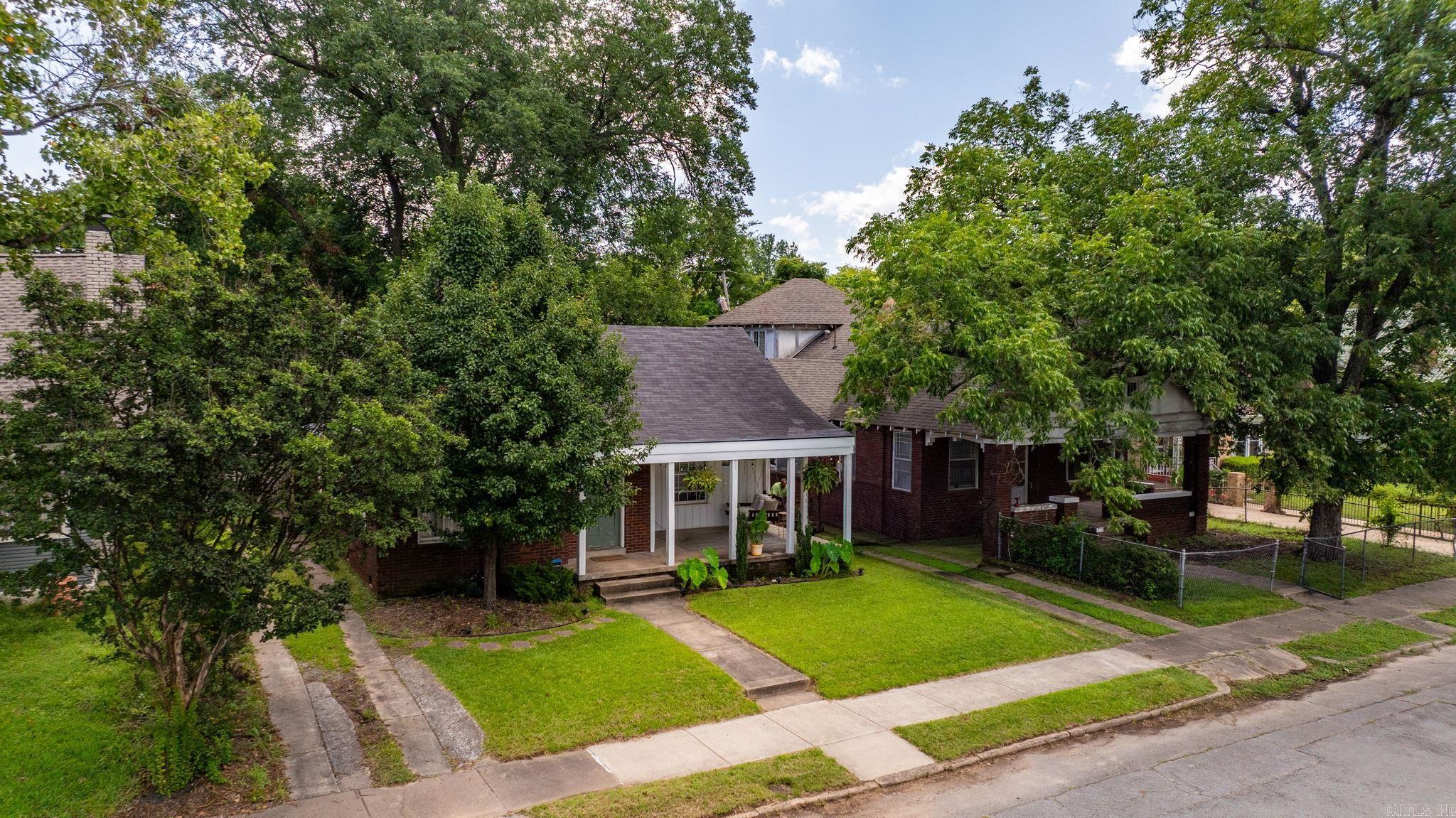 Weldon E Wrights - Residential