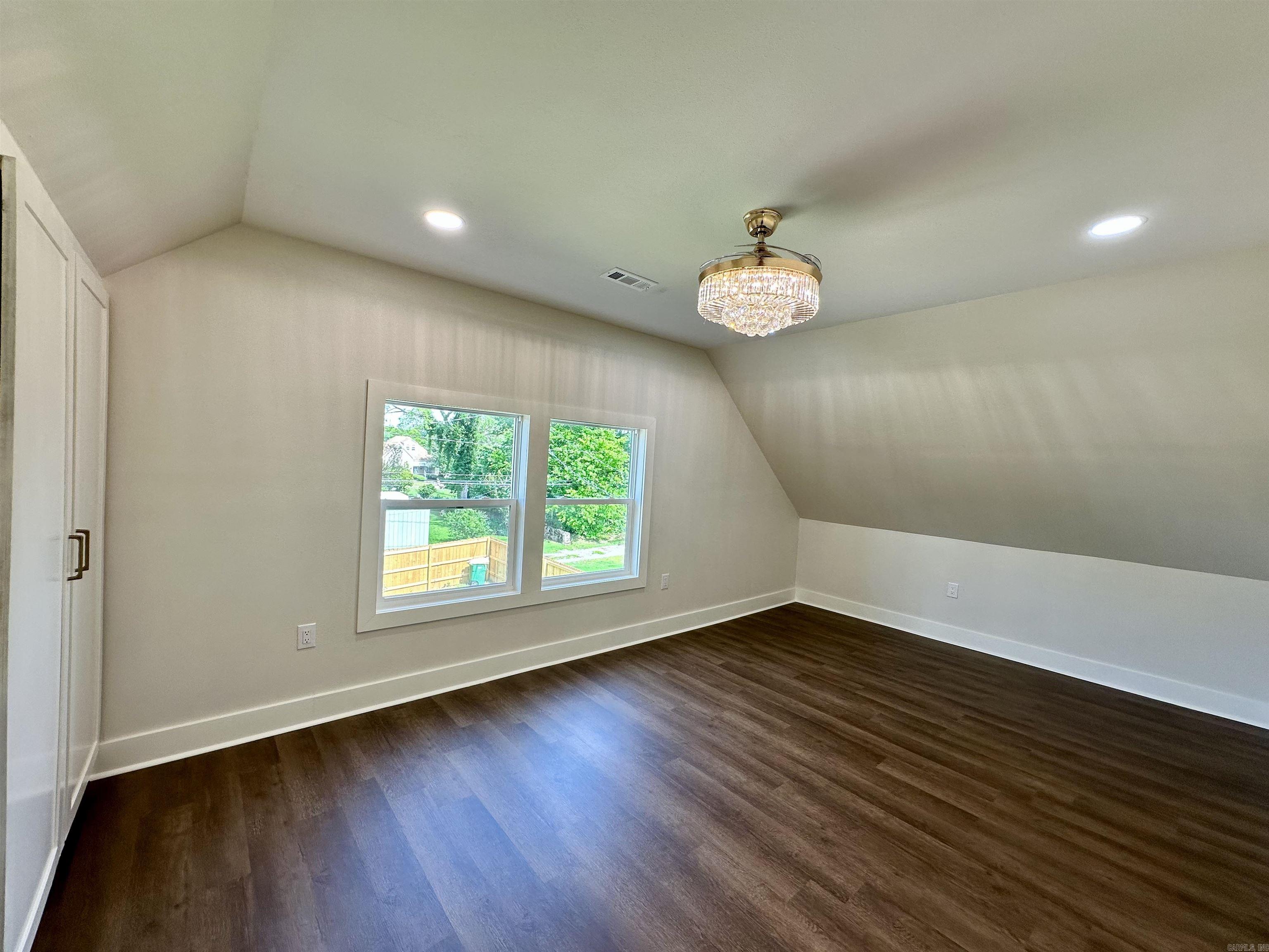 KIMBALL SOUTH PARK - Residential