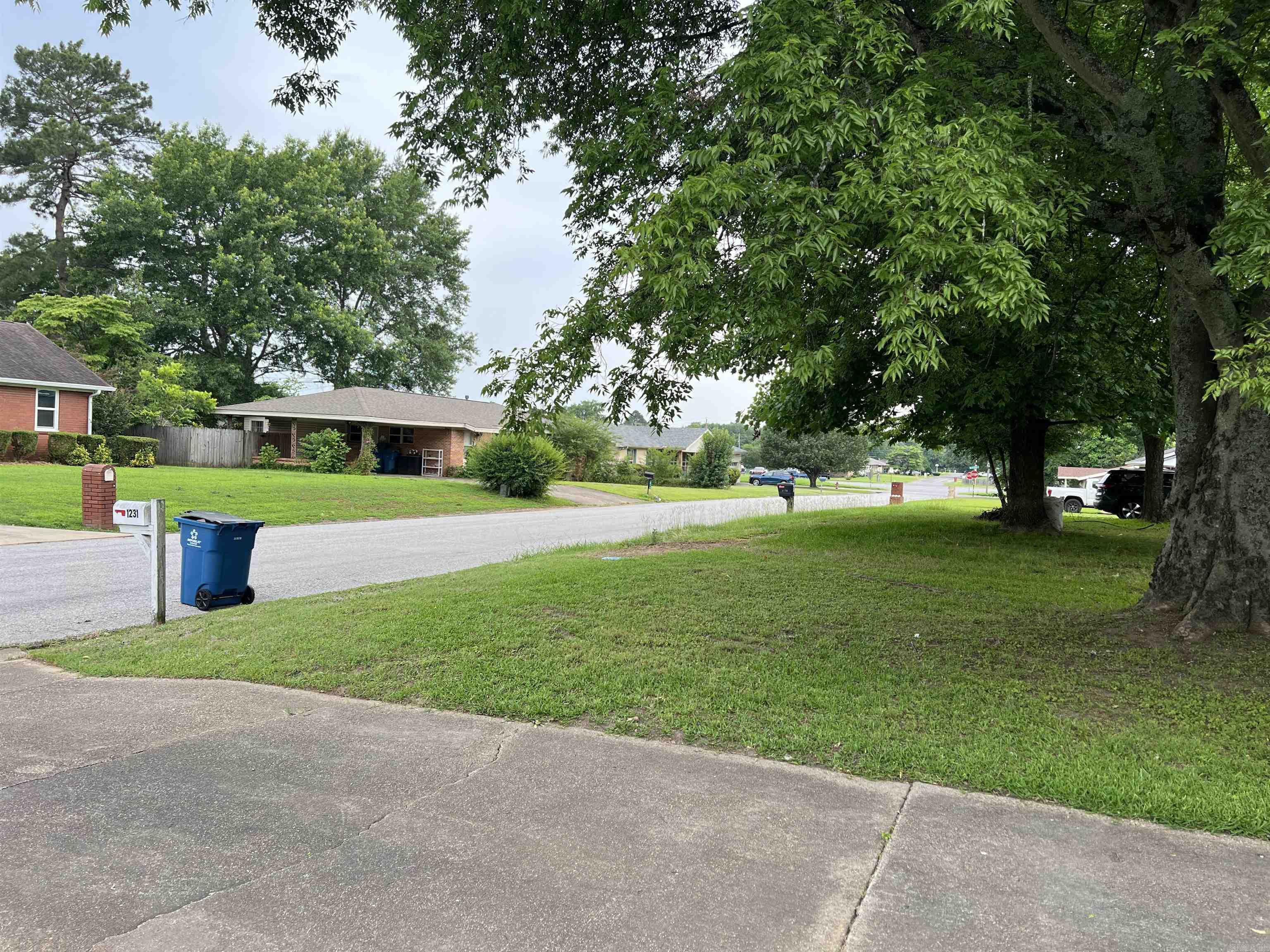 BROWNWOOD - Residential