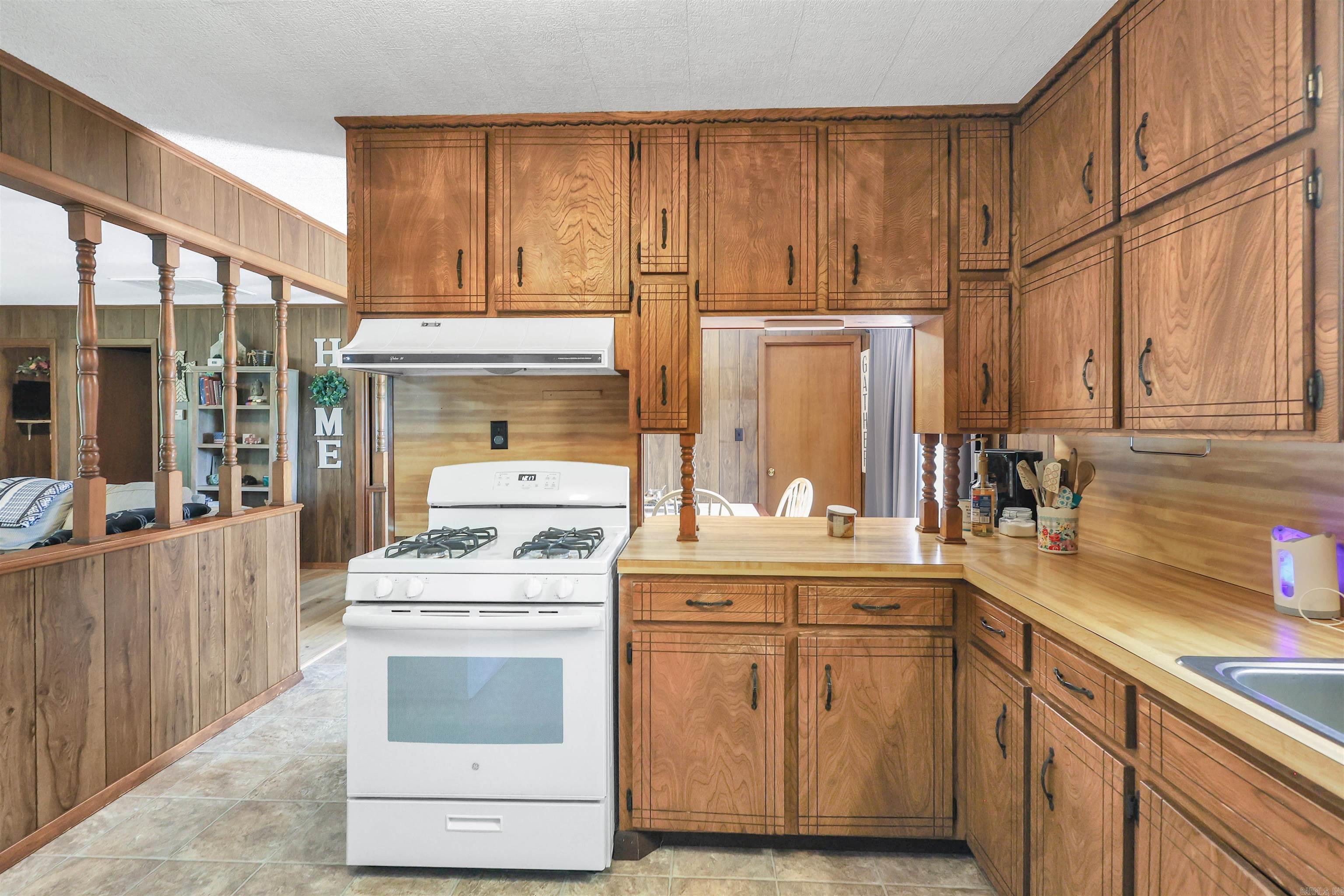 MOUNT IDA CITY ACREAGE - Residential