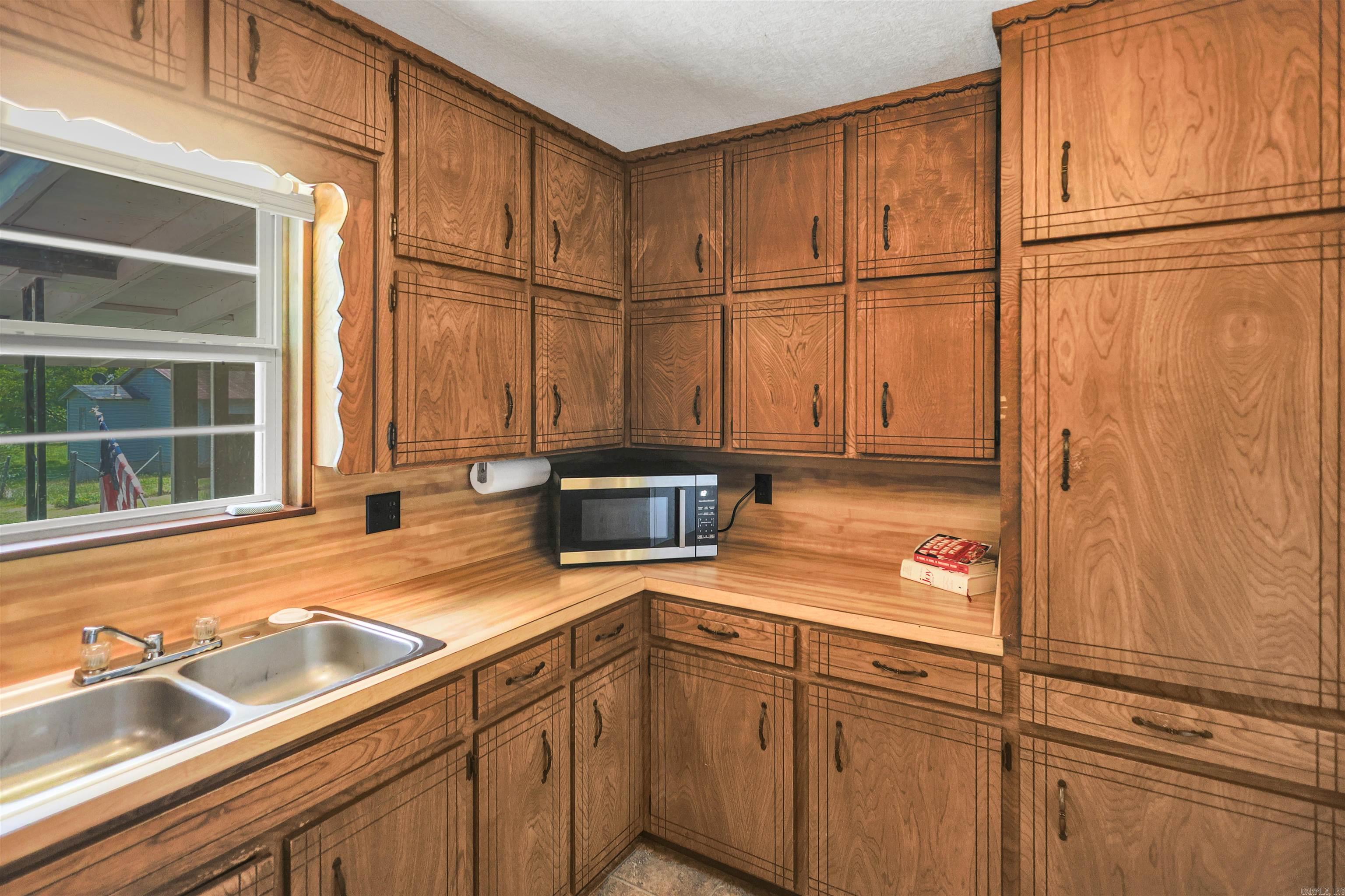 MOUNT IDA CITY ACREAGE - Residential