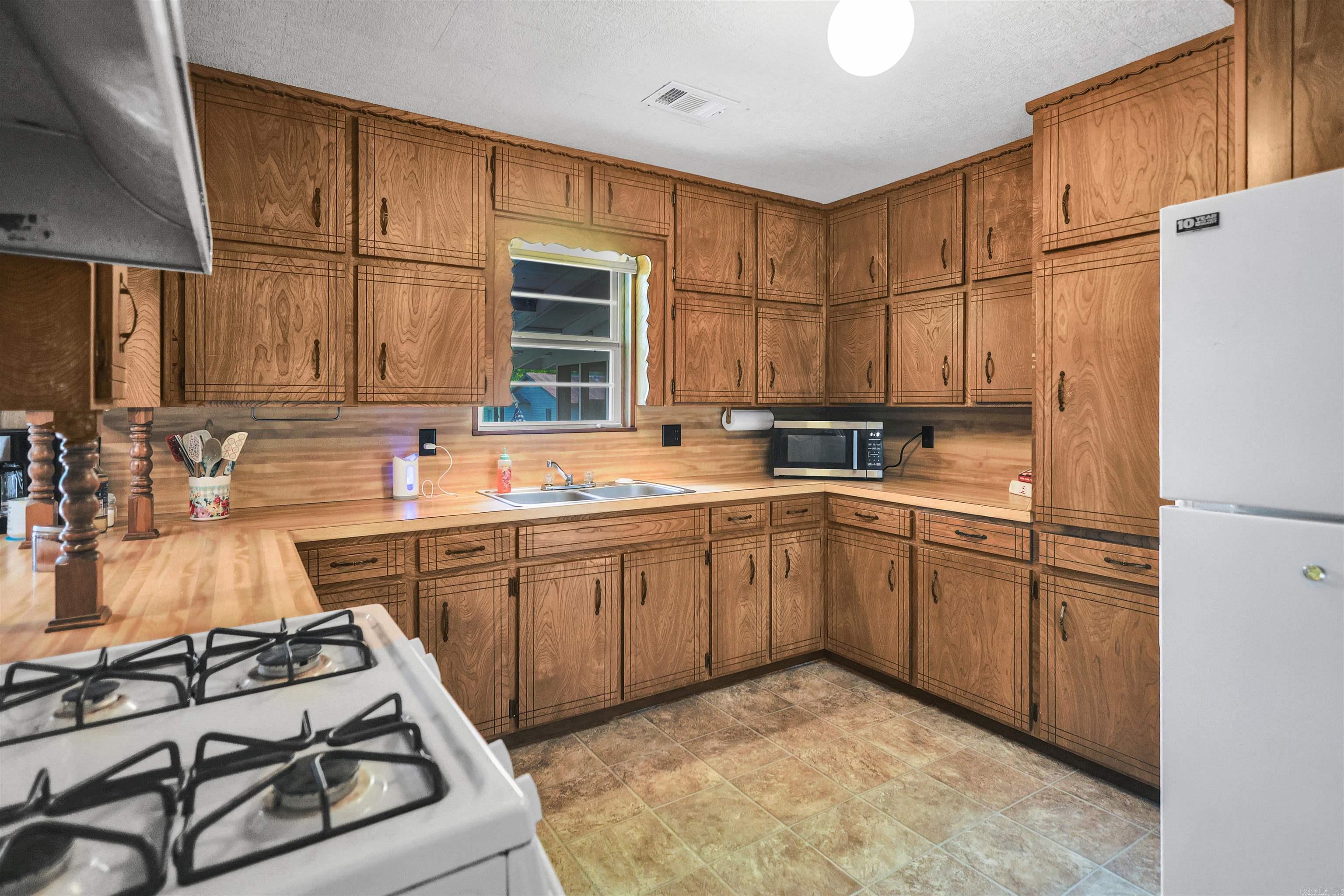 MOUNT IDA CITY ACREAGE - Residential