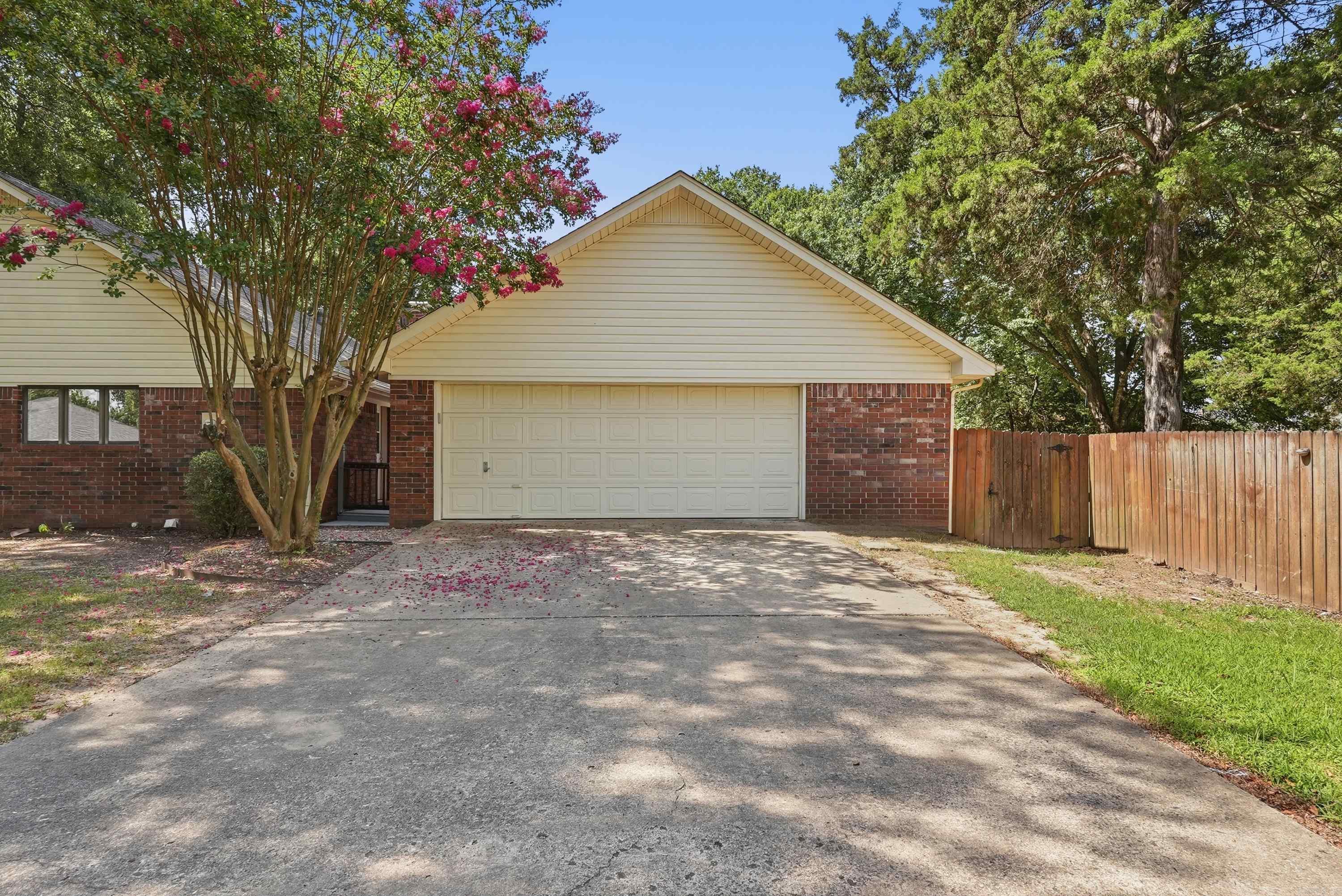 Rosewood Terrace - Residential