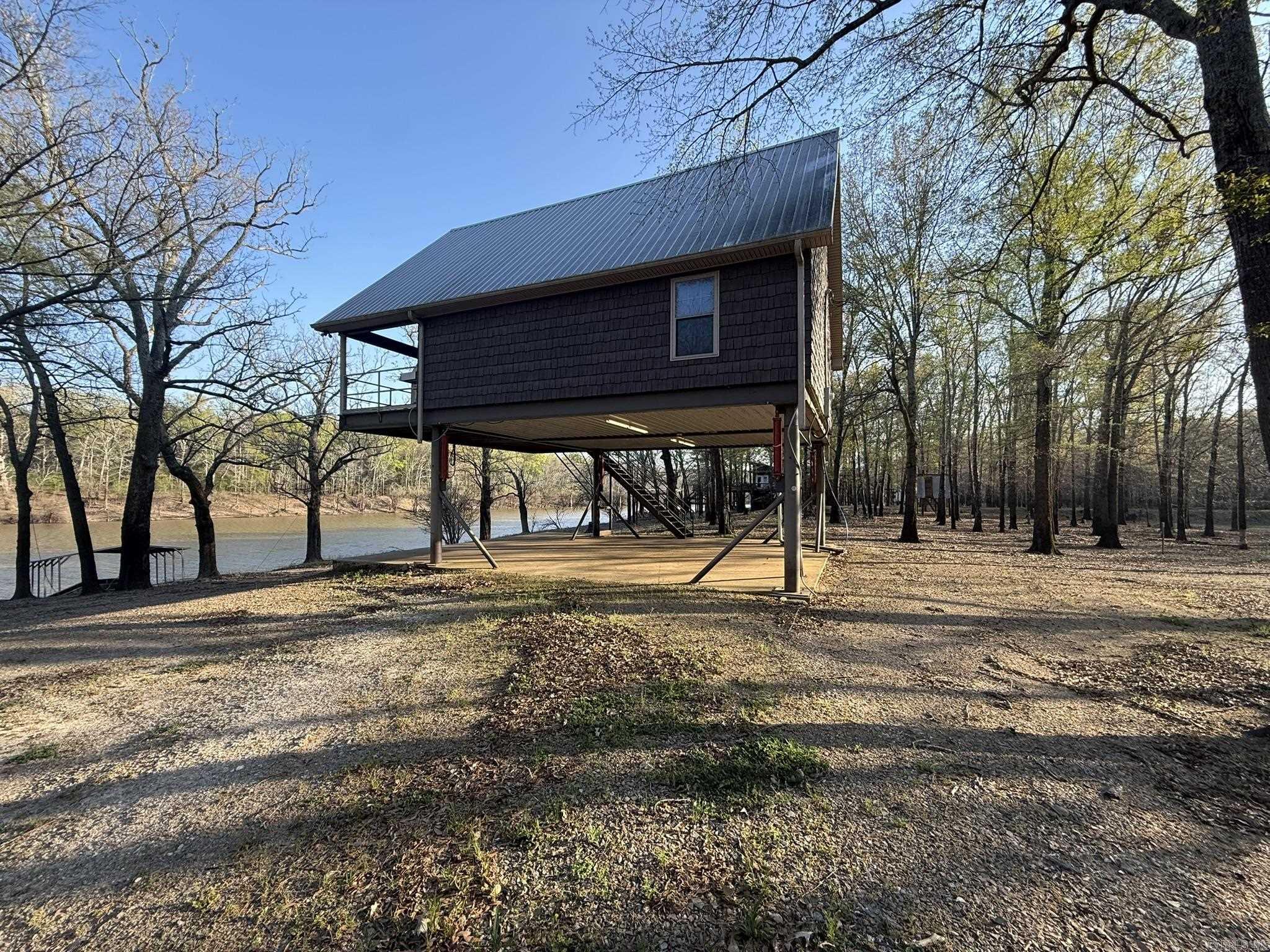 ARKANSAS ESTATES - Residential