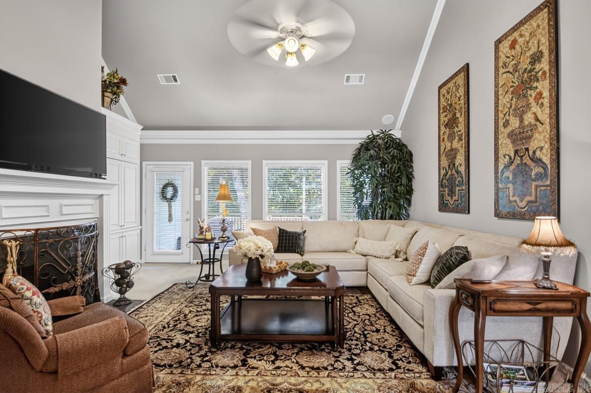 CHENAL VALLEY DUQUESNE COMMUNITY - Residential