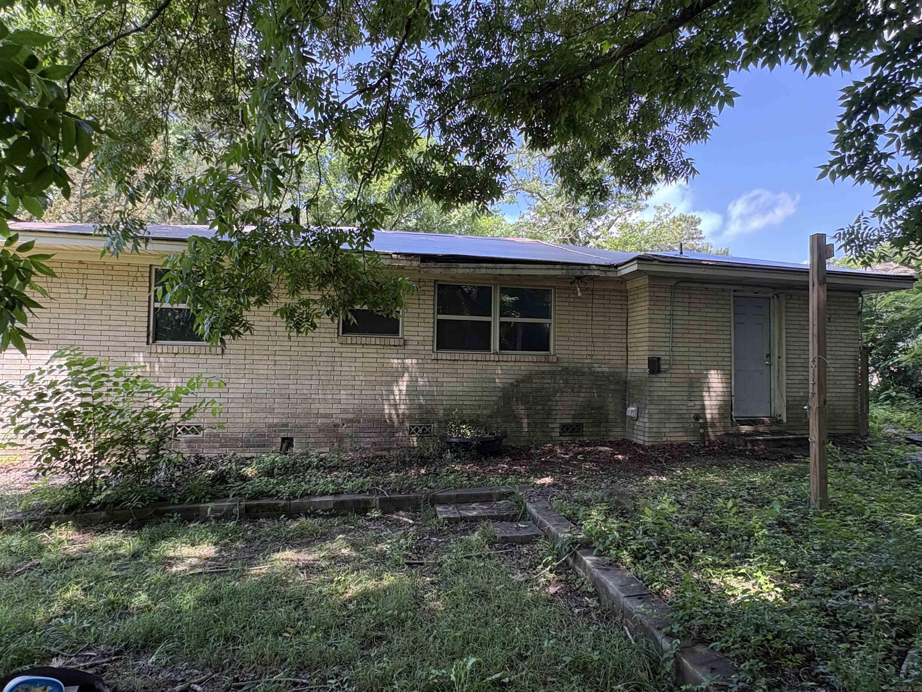 BARROW JOHN - Residential