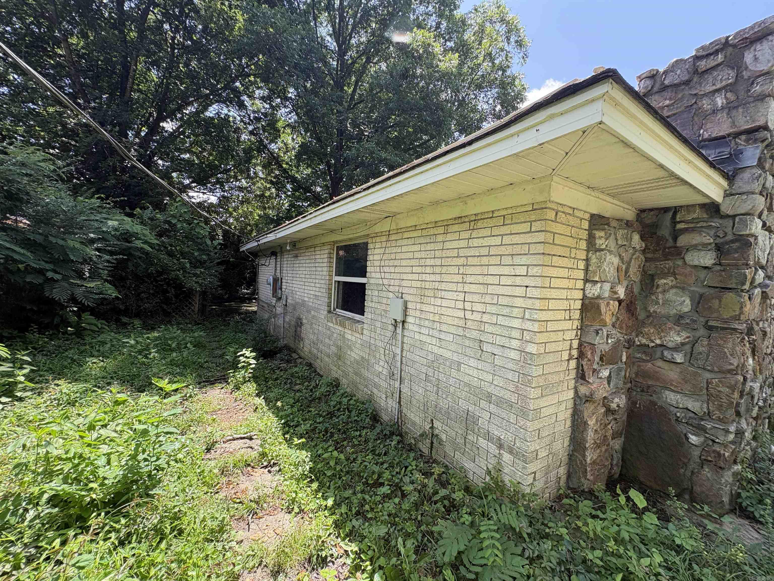 BARROW JOHN - Residential