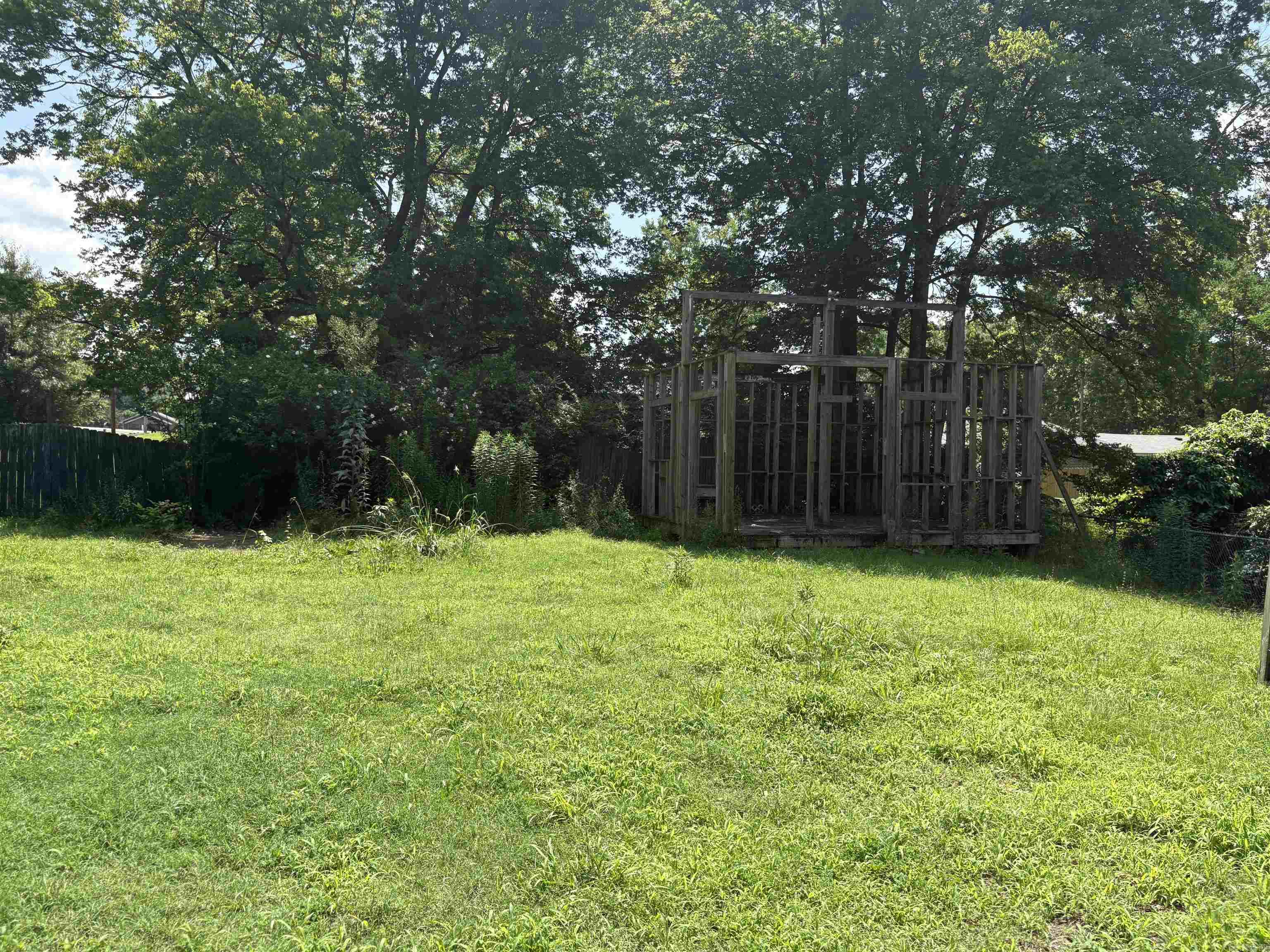 BARROW JOHN - Residential