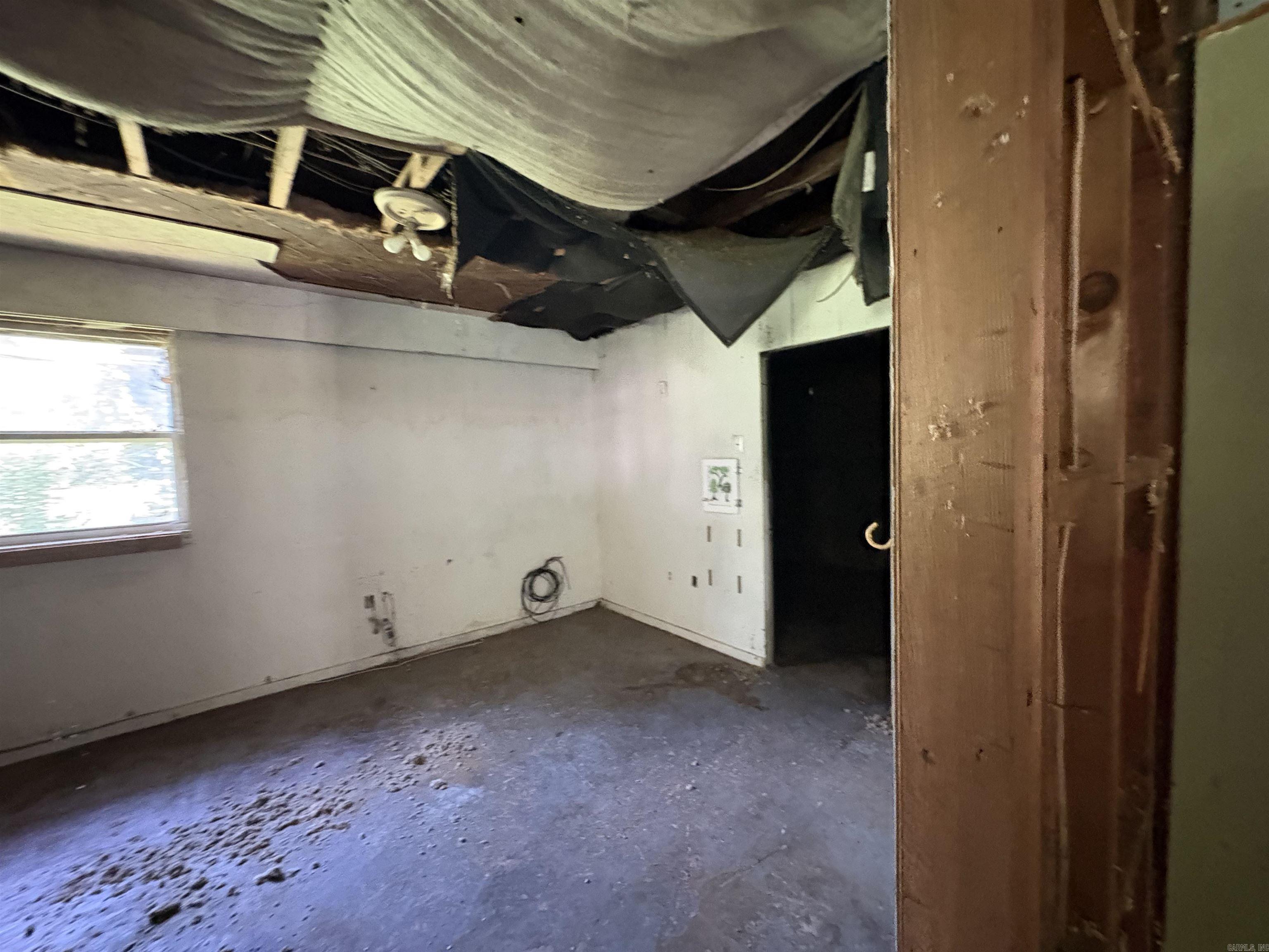 BARROW JOHN - Residential