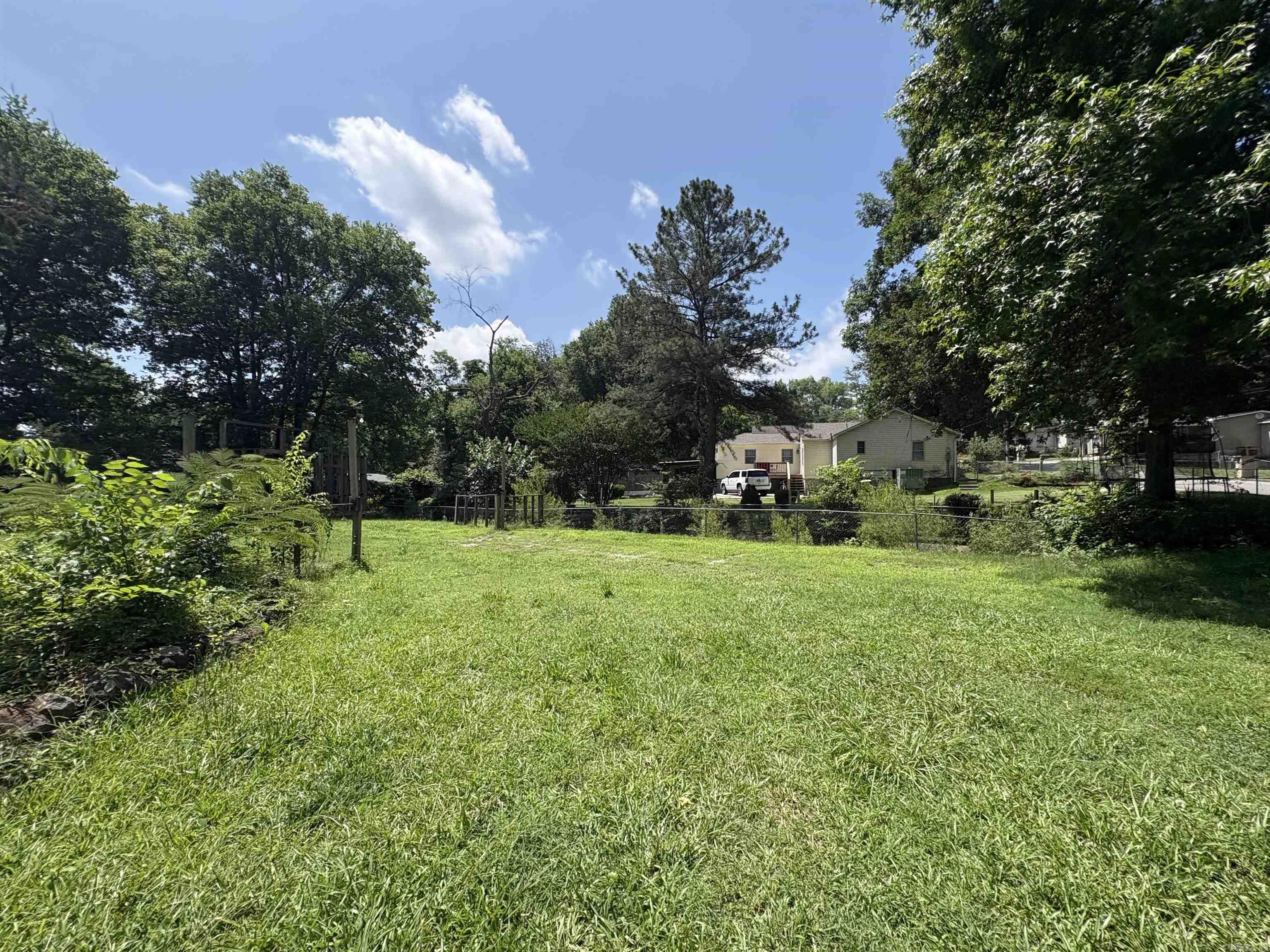 BARROW JOHN - Residential