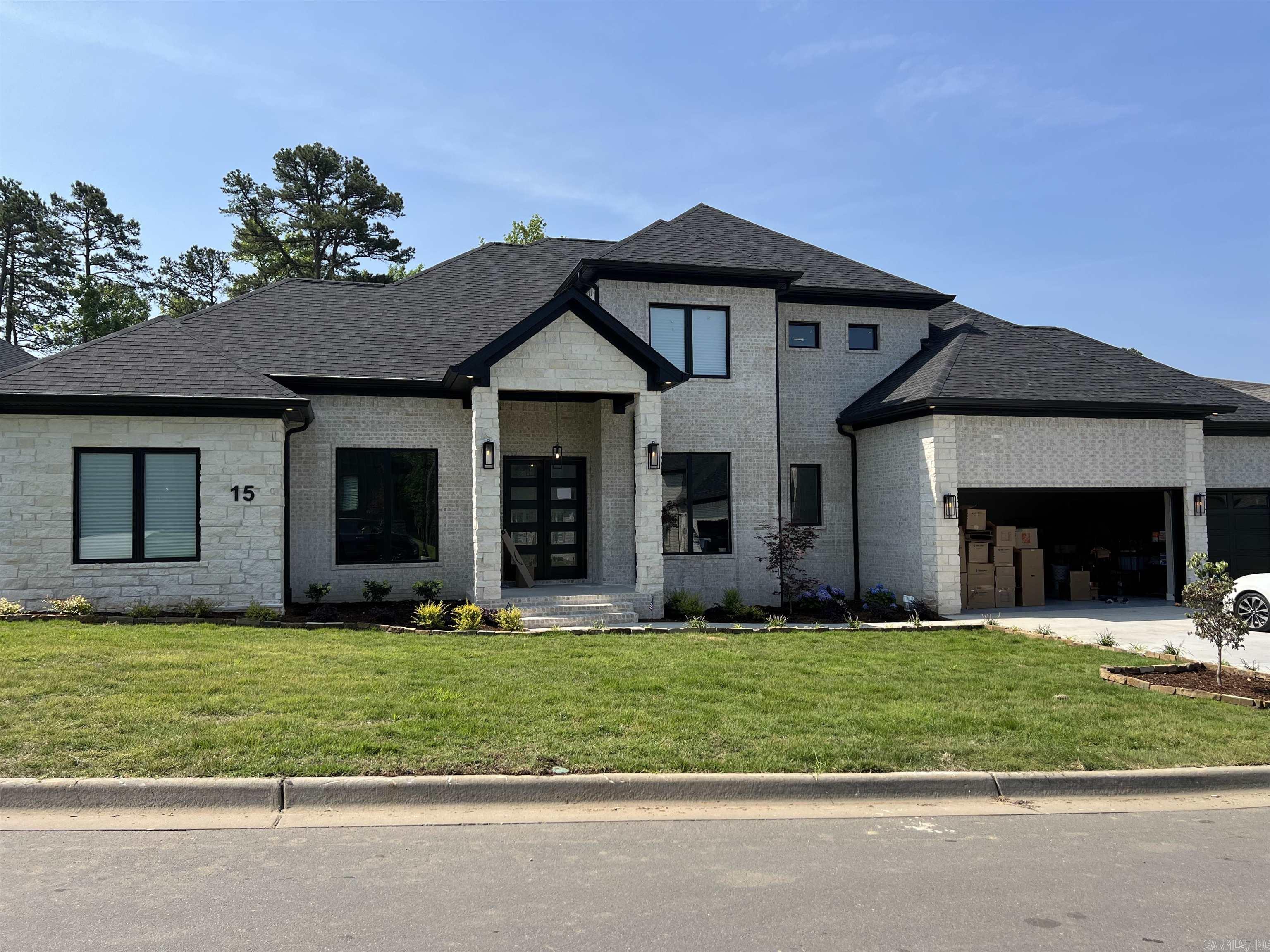 CHENAL VALLEY "FALSTONE COURT" - Residential